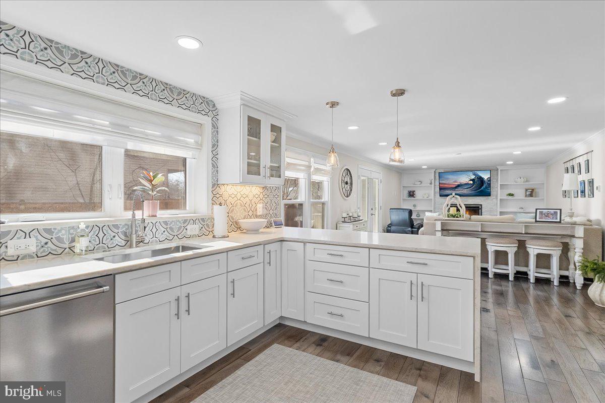 MONTCLAIR - Residential