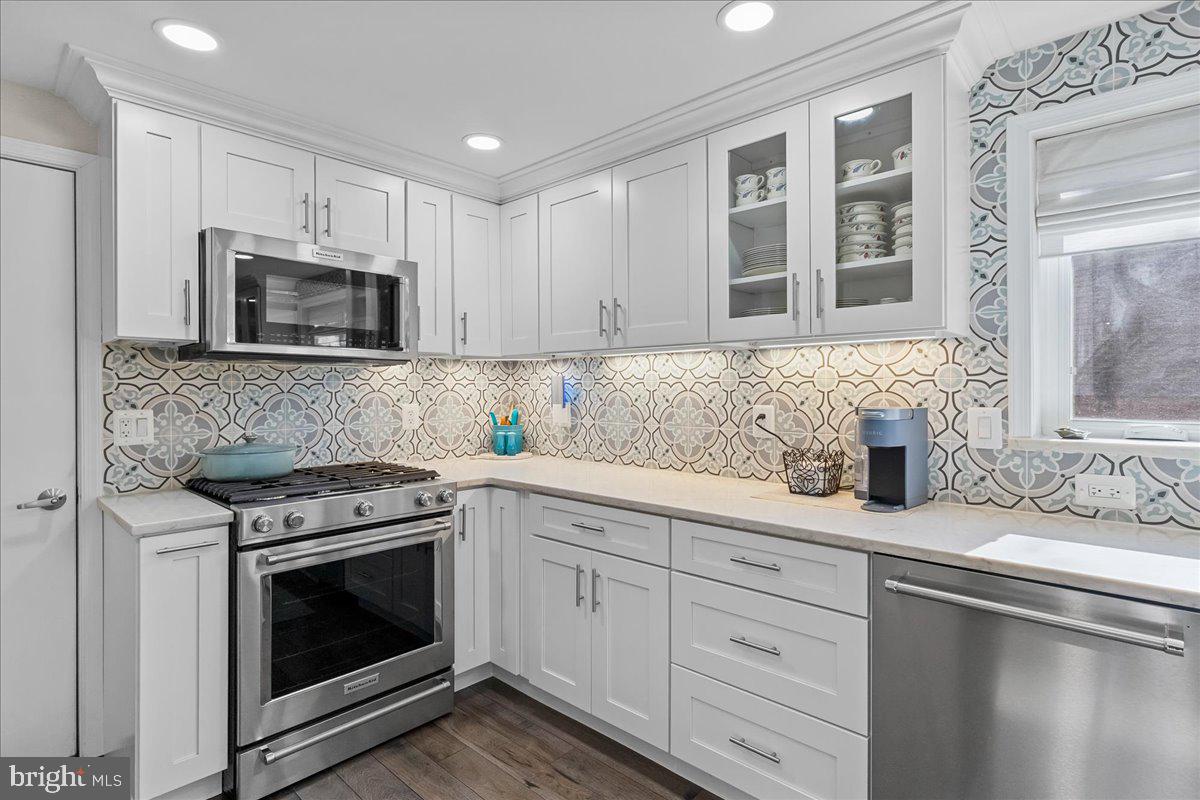 MONTCLAIR - Residential