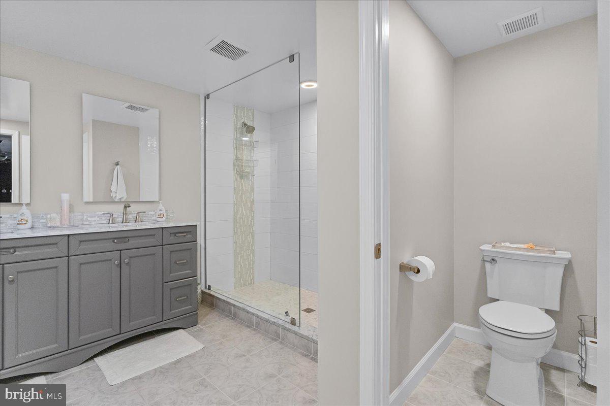 MONTCLAIR - Residential