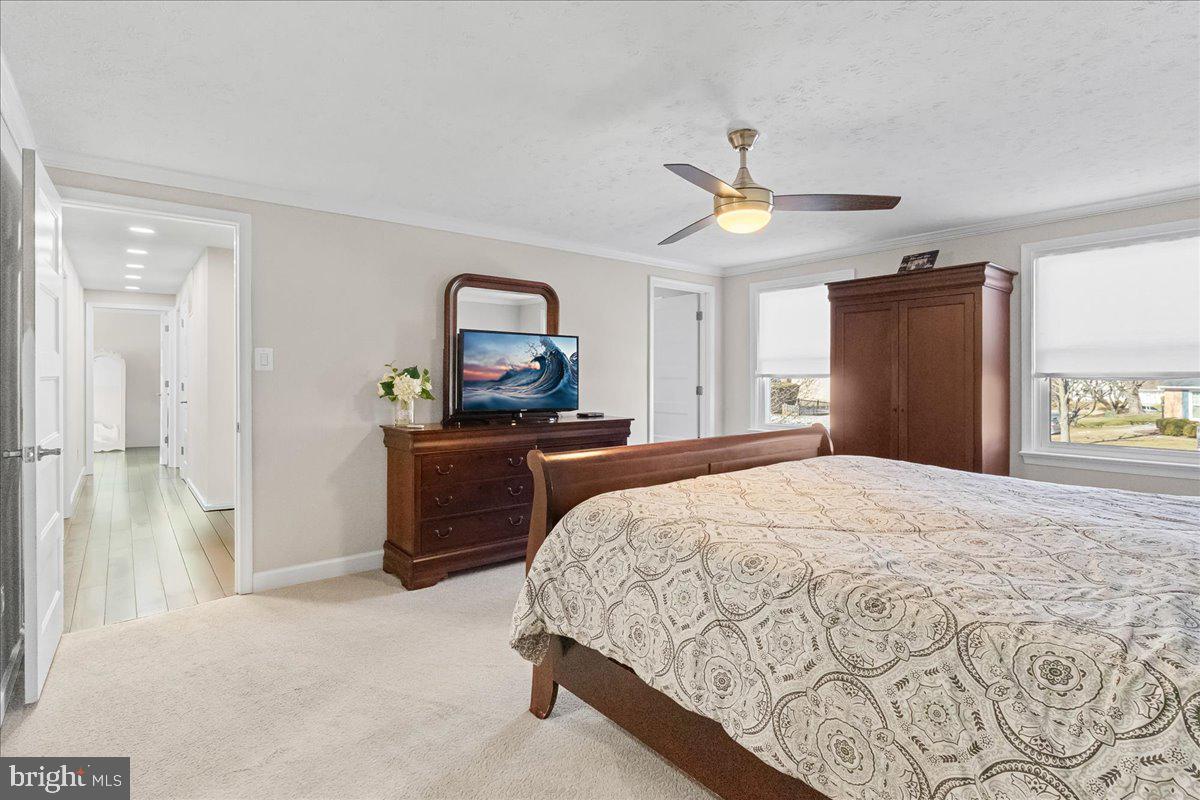 MONTCLAIR - Residential