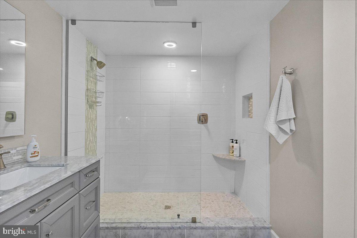 MONTCLAIR - Residential