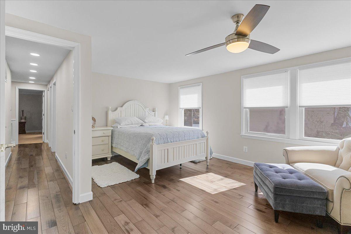 MONTCLAIR - Residential