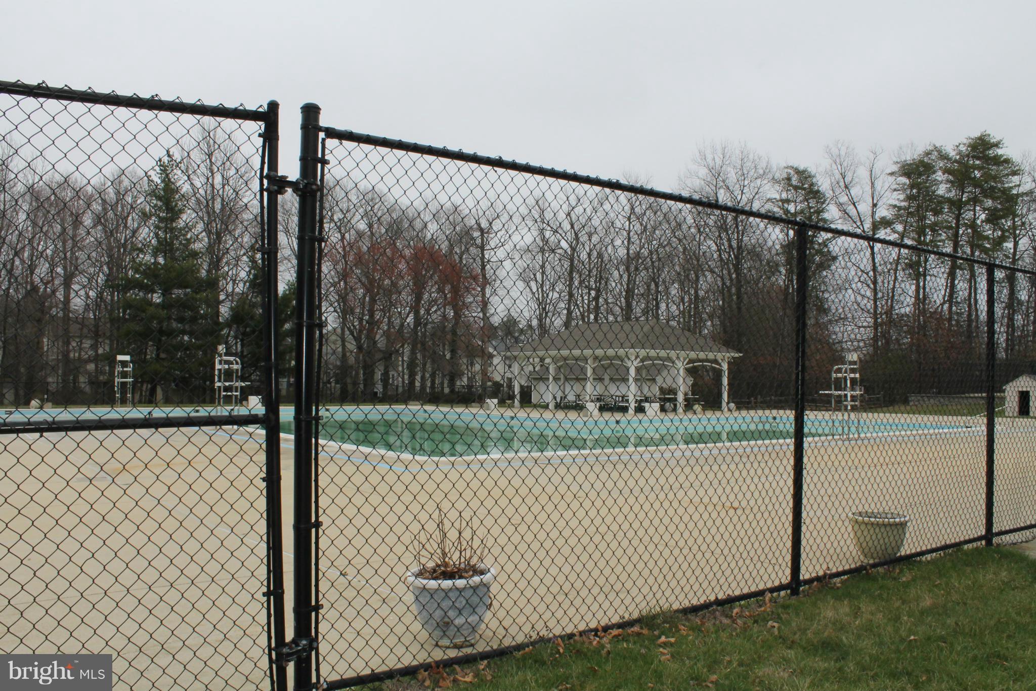 ST CHARLES SUB - HAMPSHIRE - Residential