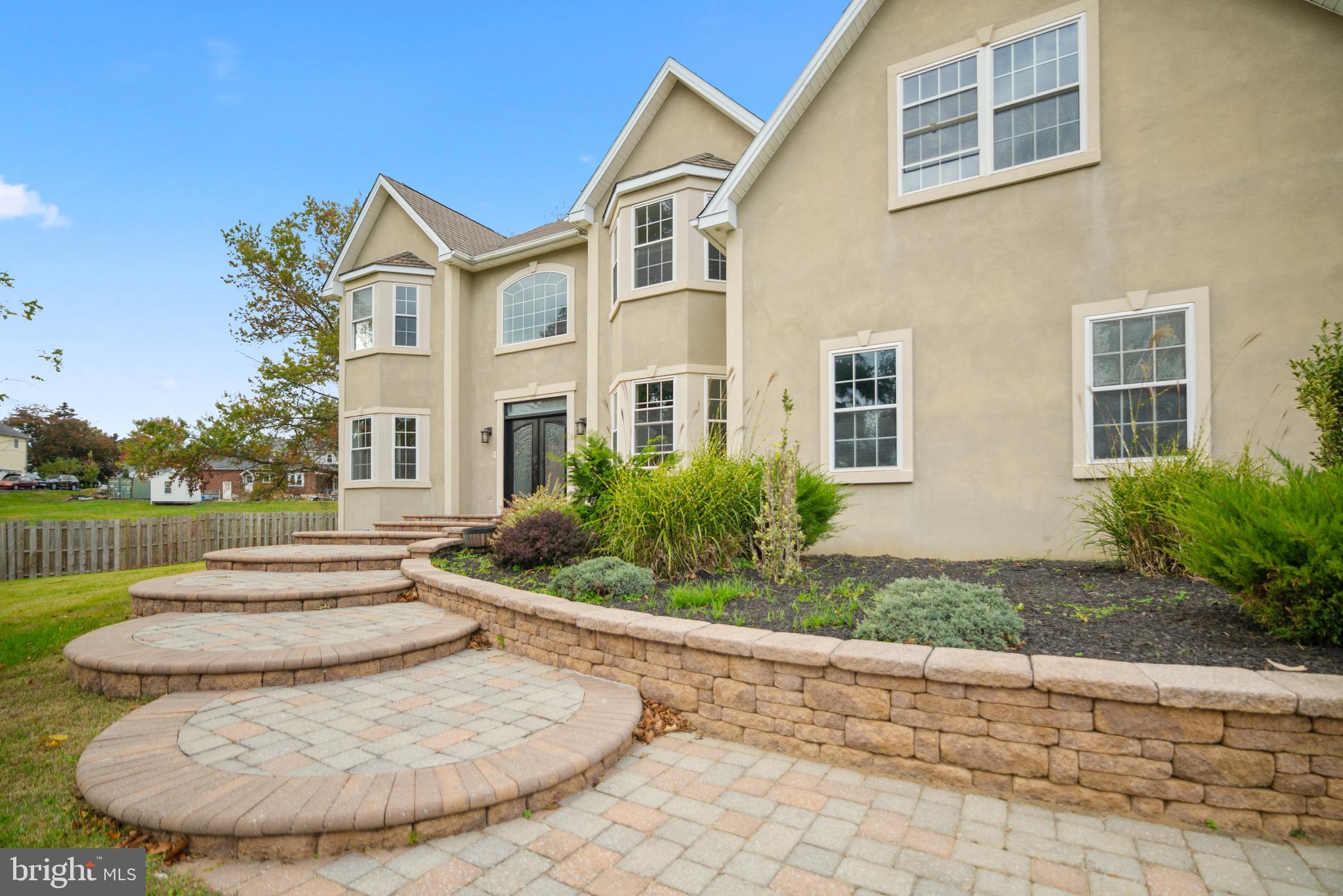 PINE VALLEY - Residential