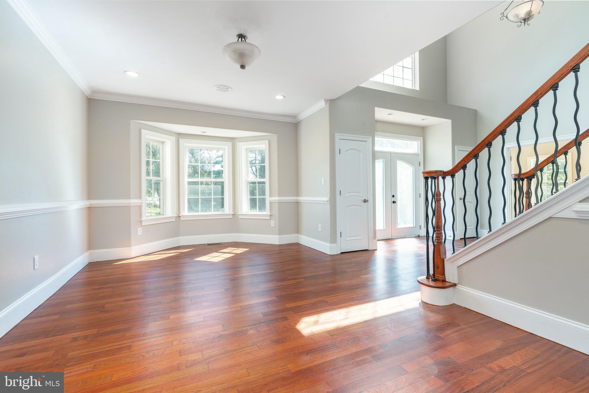 PINE VALLEY - Residential