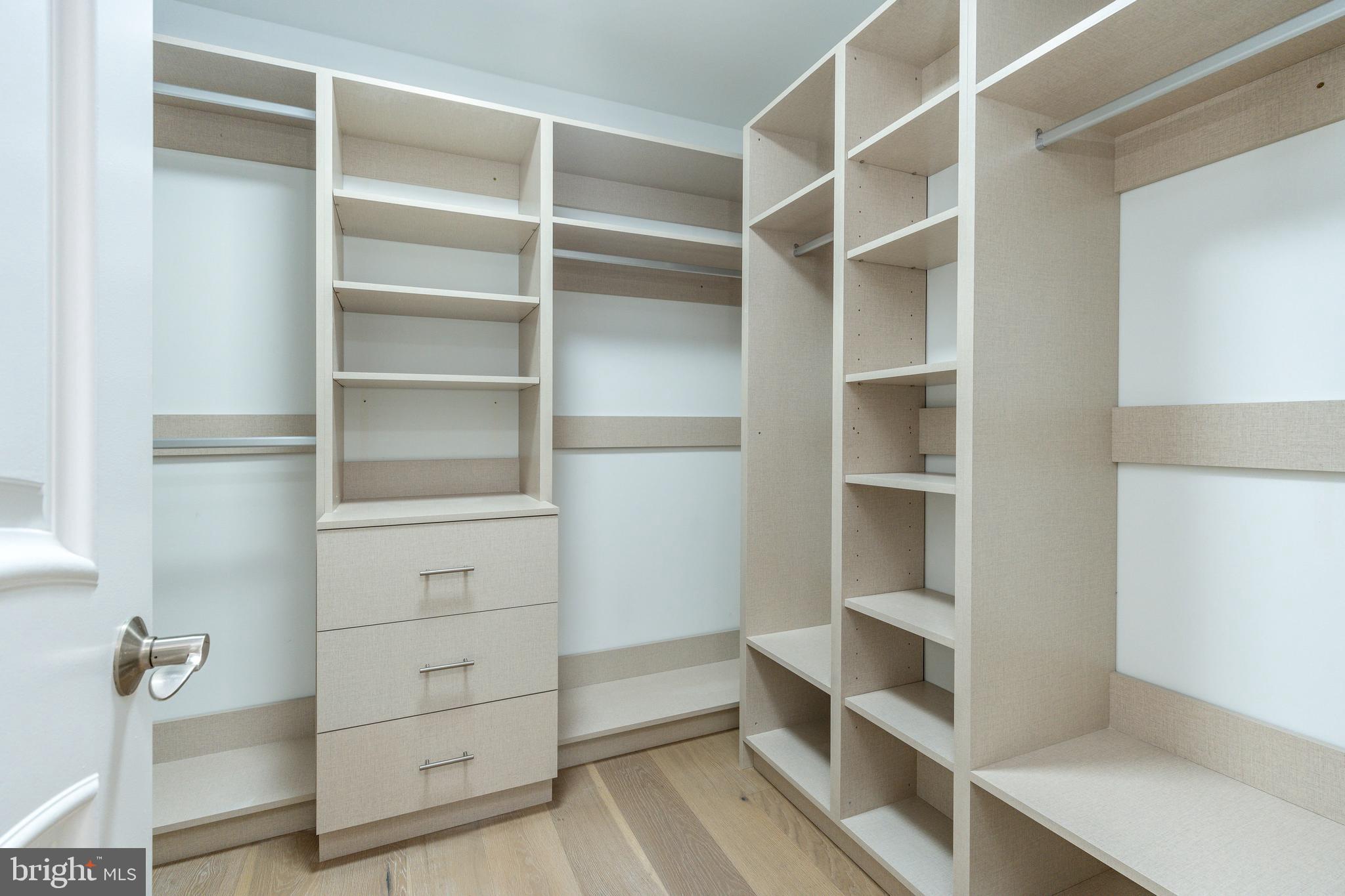 PINE VALLEY - Residential