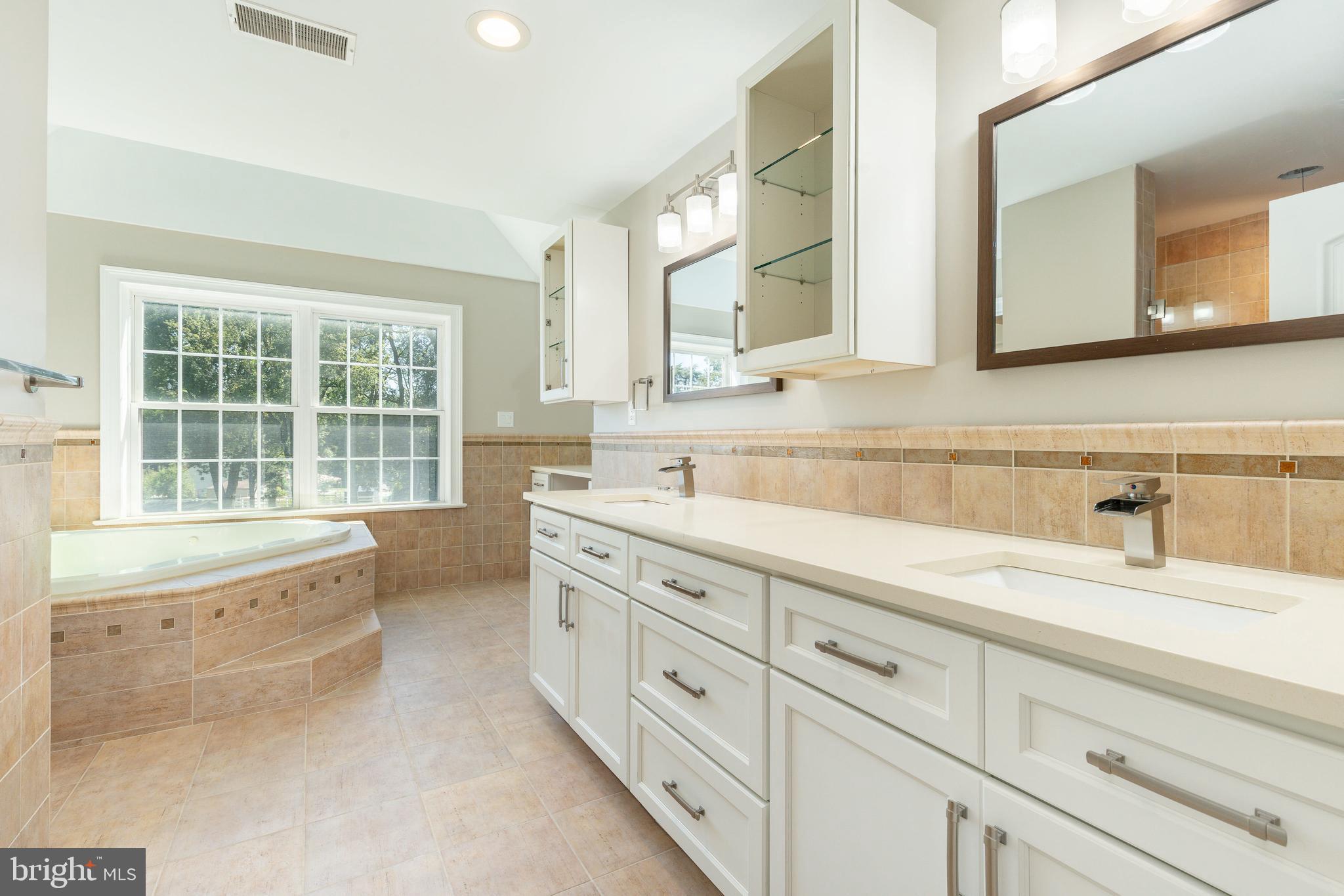 PINE VALLEY - Residential