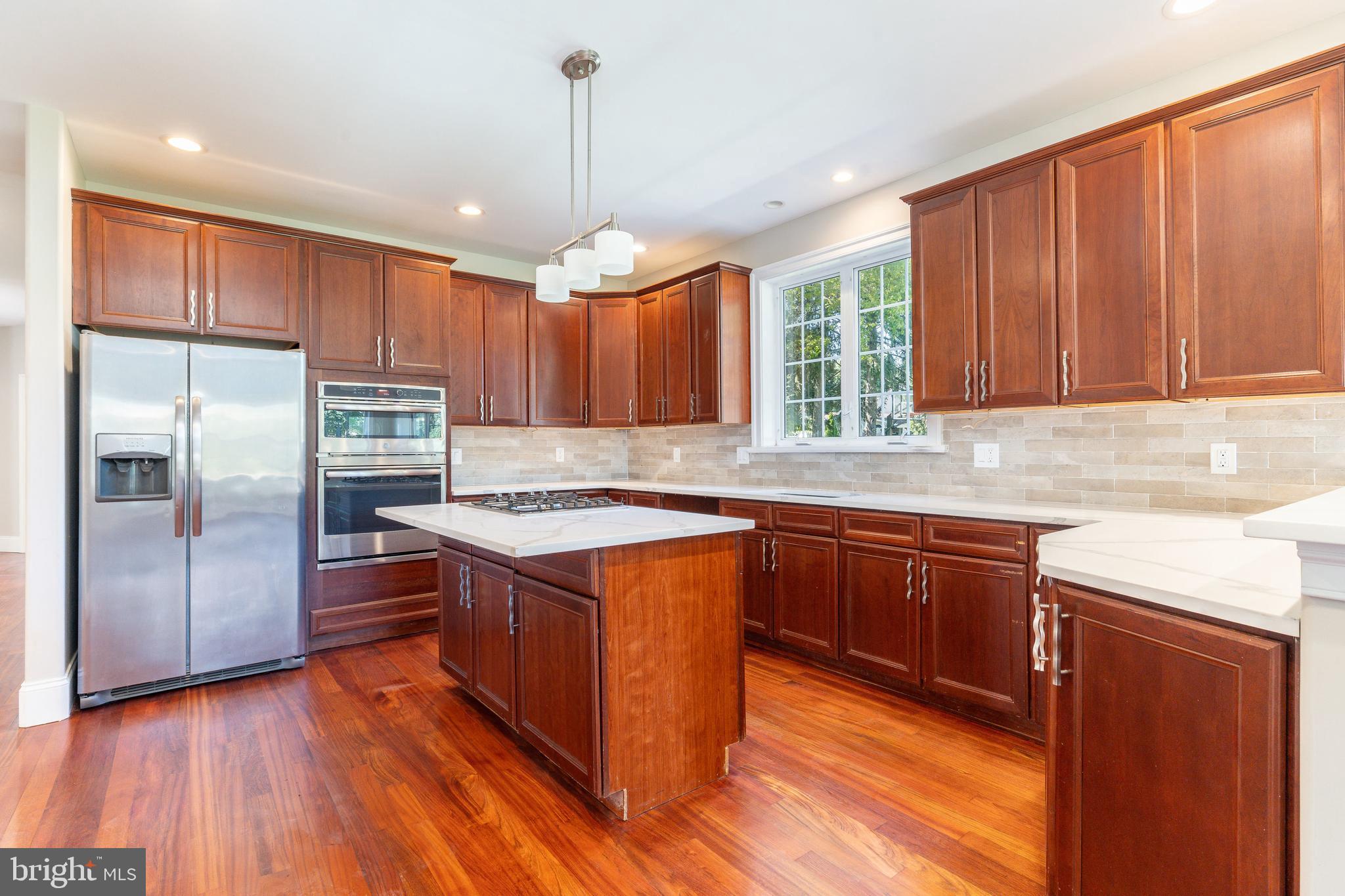 PINE VALLEY - Residential