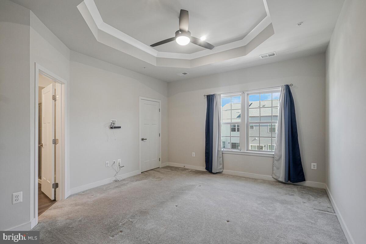 TIMOTHY BRANCH TOWNS - Residential Lease