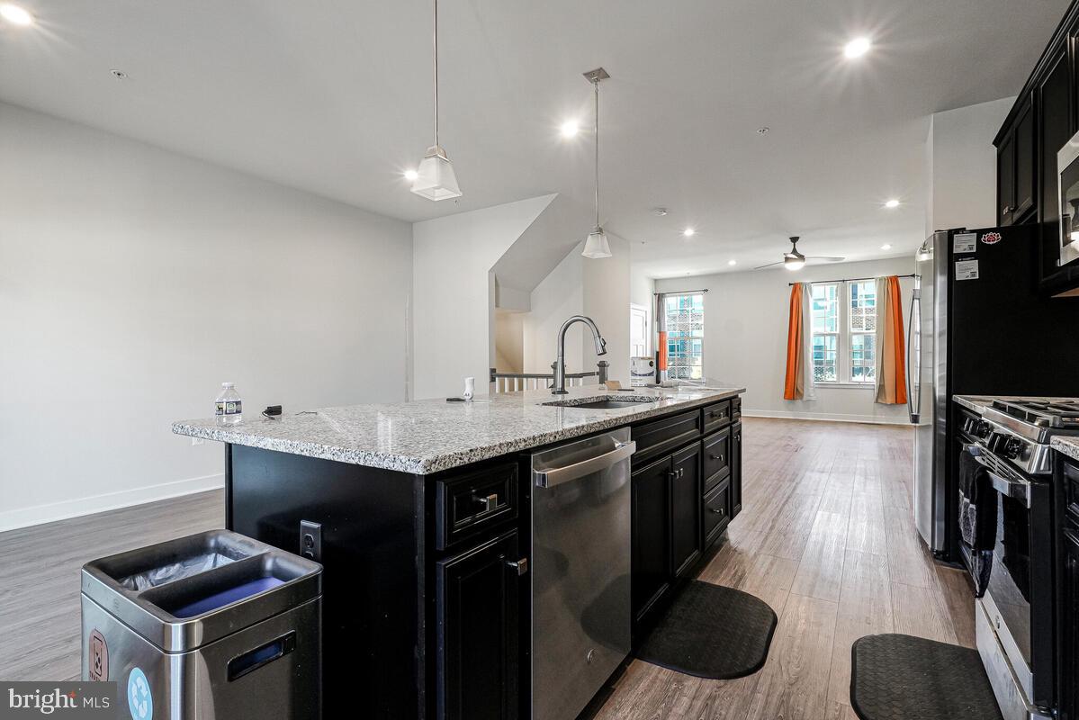 TIMOTHY BRANCH TOWNS - Residential Lease