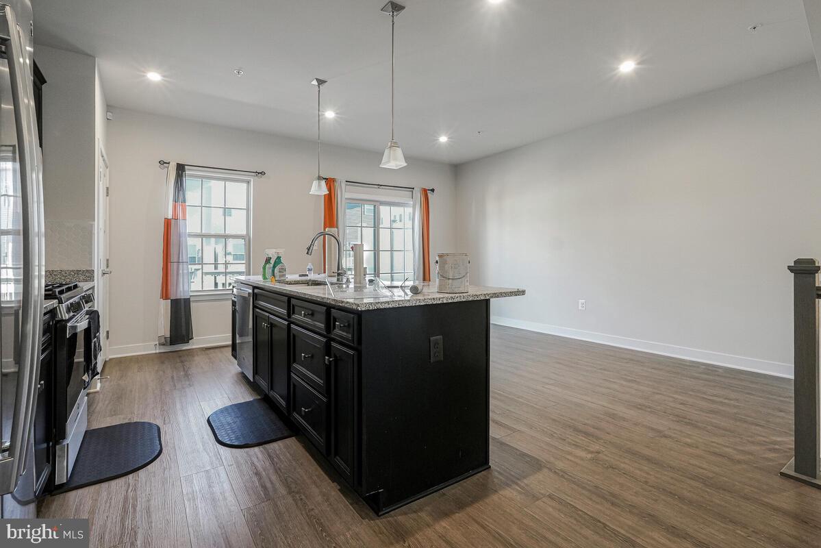 TIMOTHY BRANCH TOWNS - Residential Lease