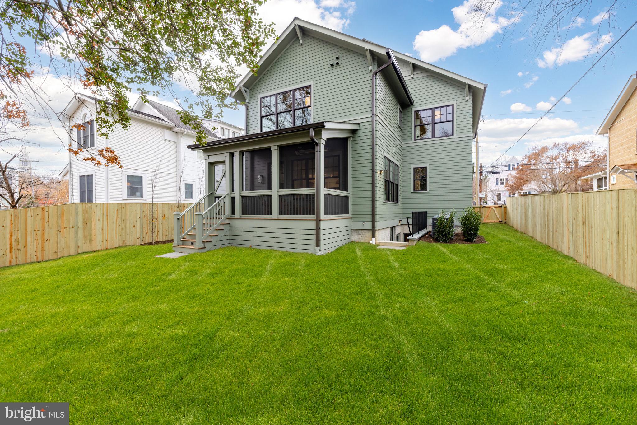 ROSEMONT - Residential