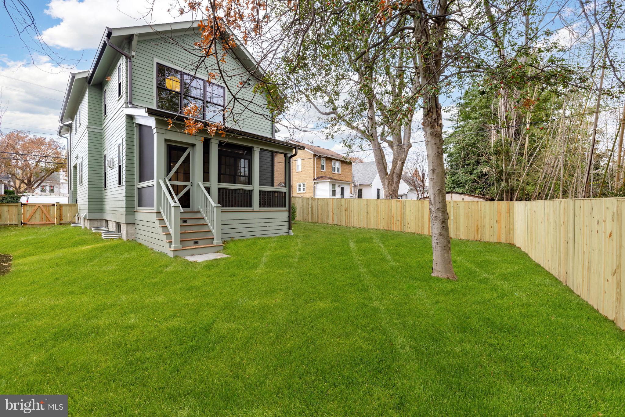 ROSEMONT - Residential