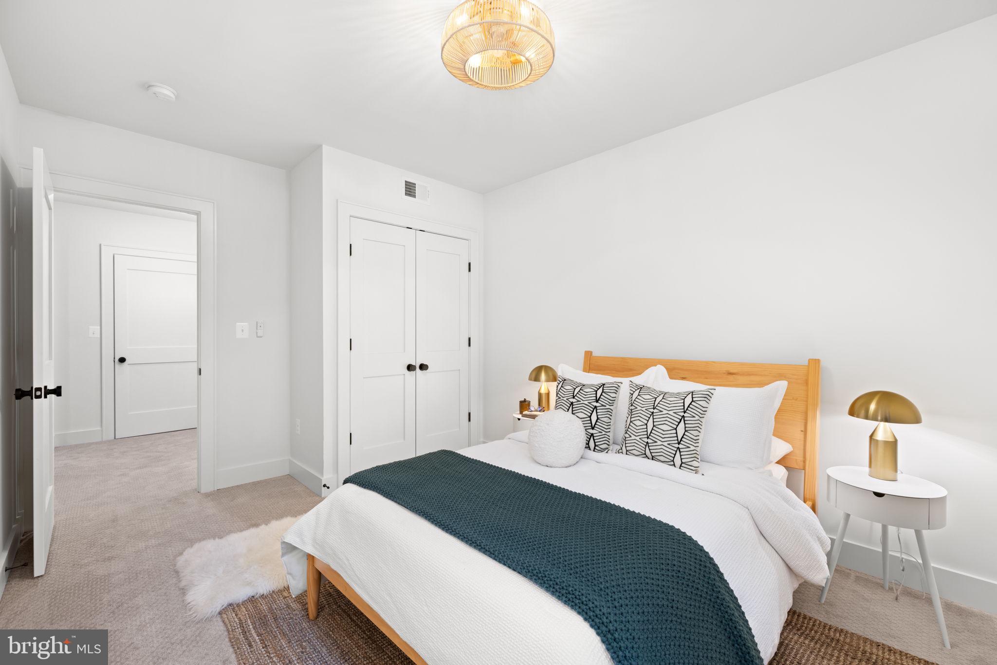 ROSEMONT - Residential