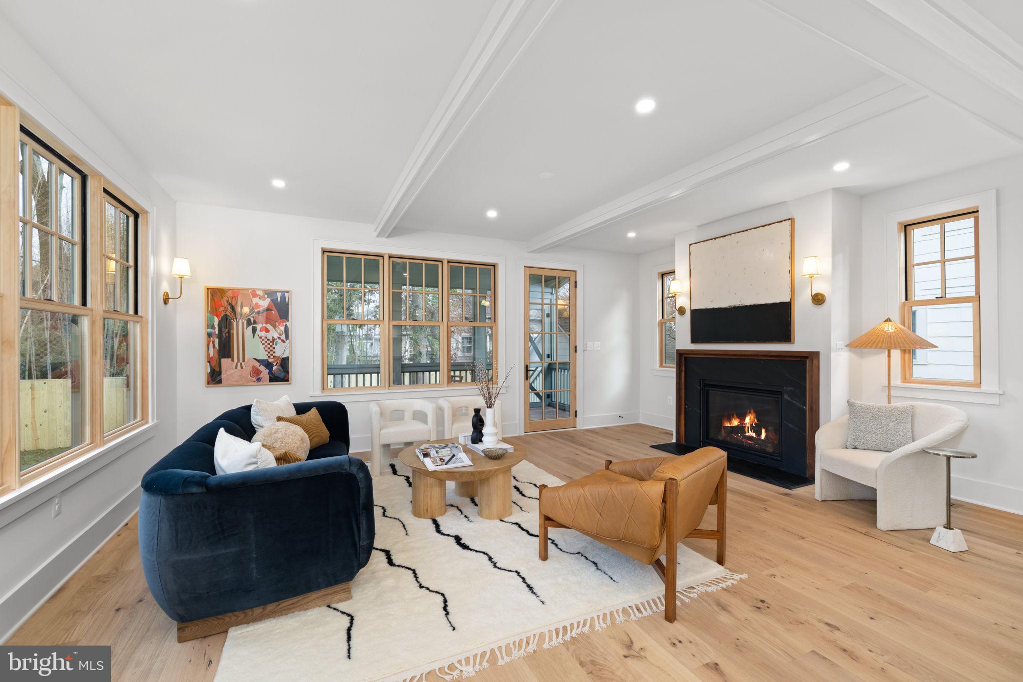 ROSEMONT - Residential