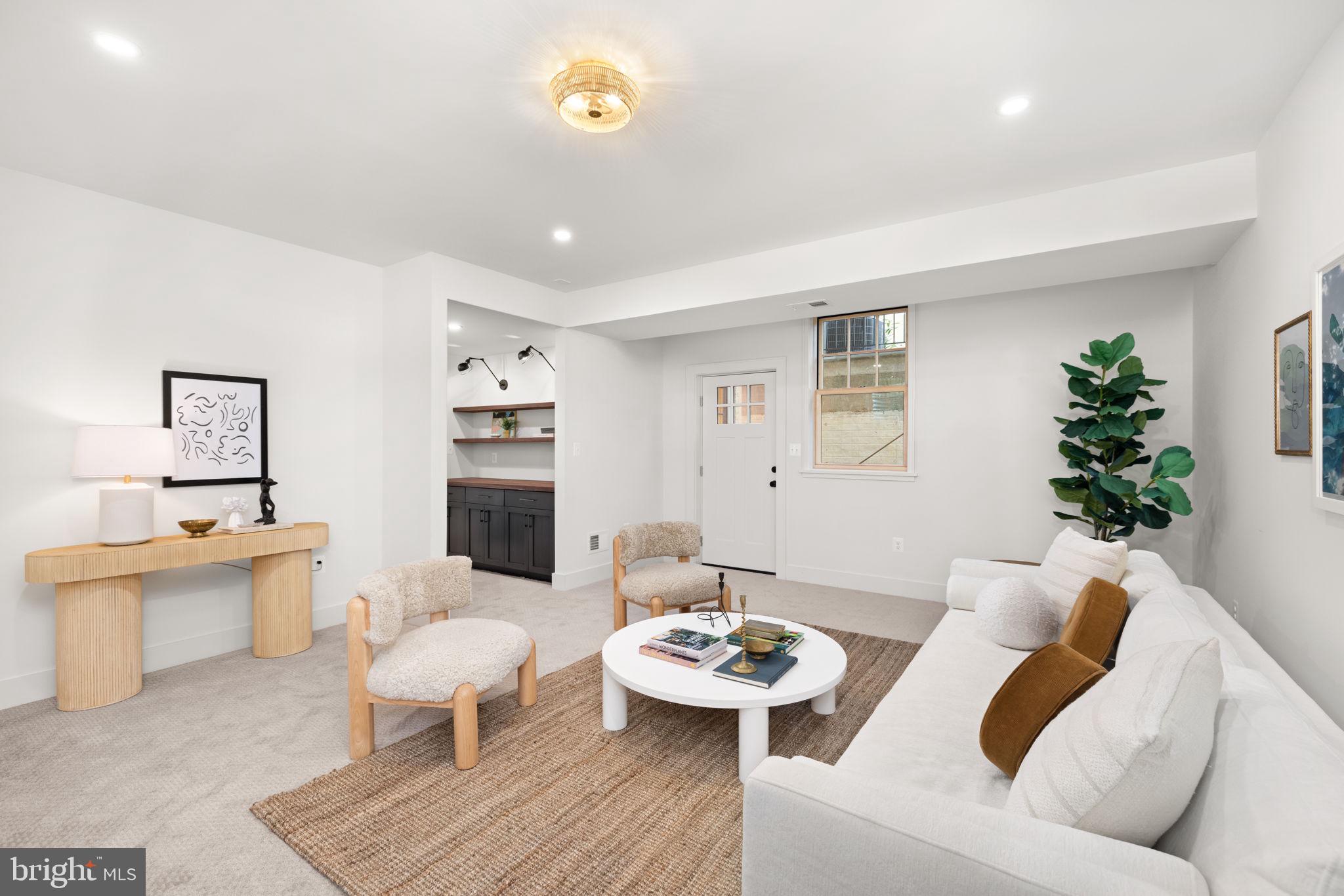 ROSEMONT - Residential