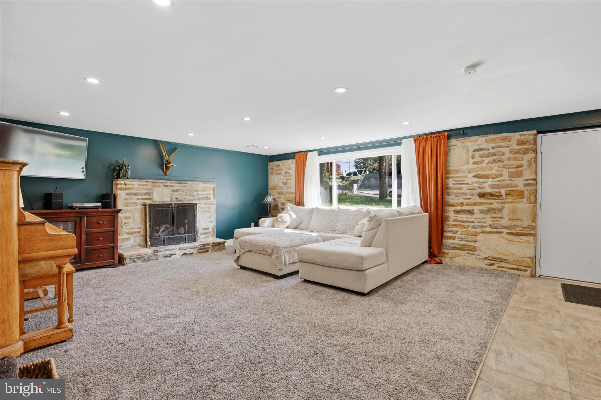 AUDUBON RIDGE - Residential