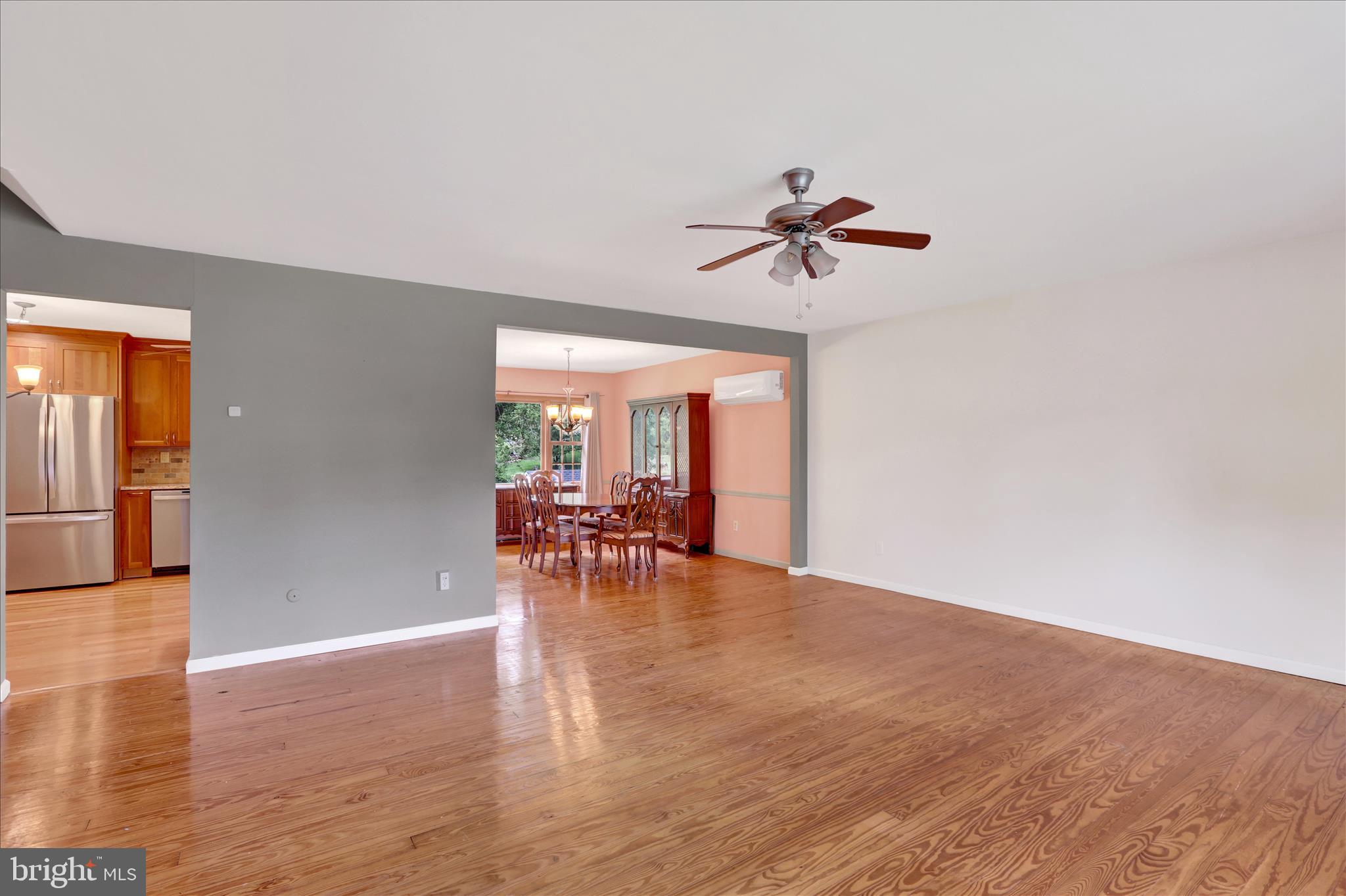 HAMPTON BRIDGE - Residential
