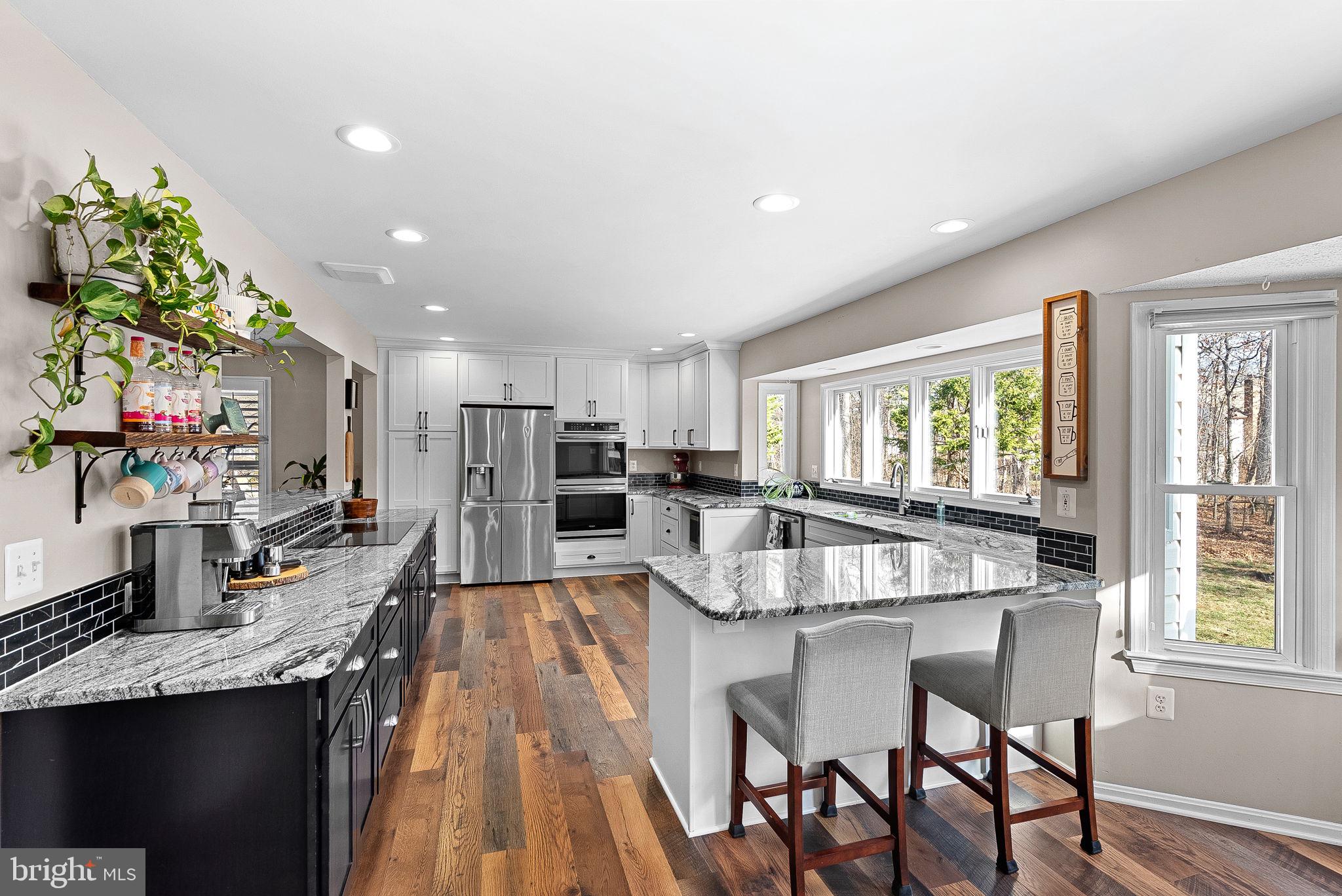 COUNTRYSIDE - Residential