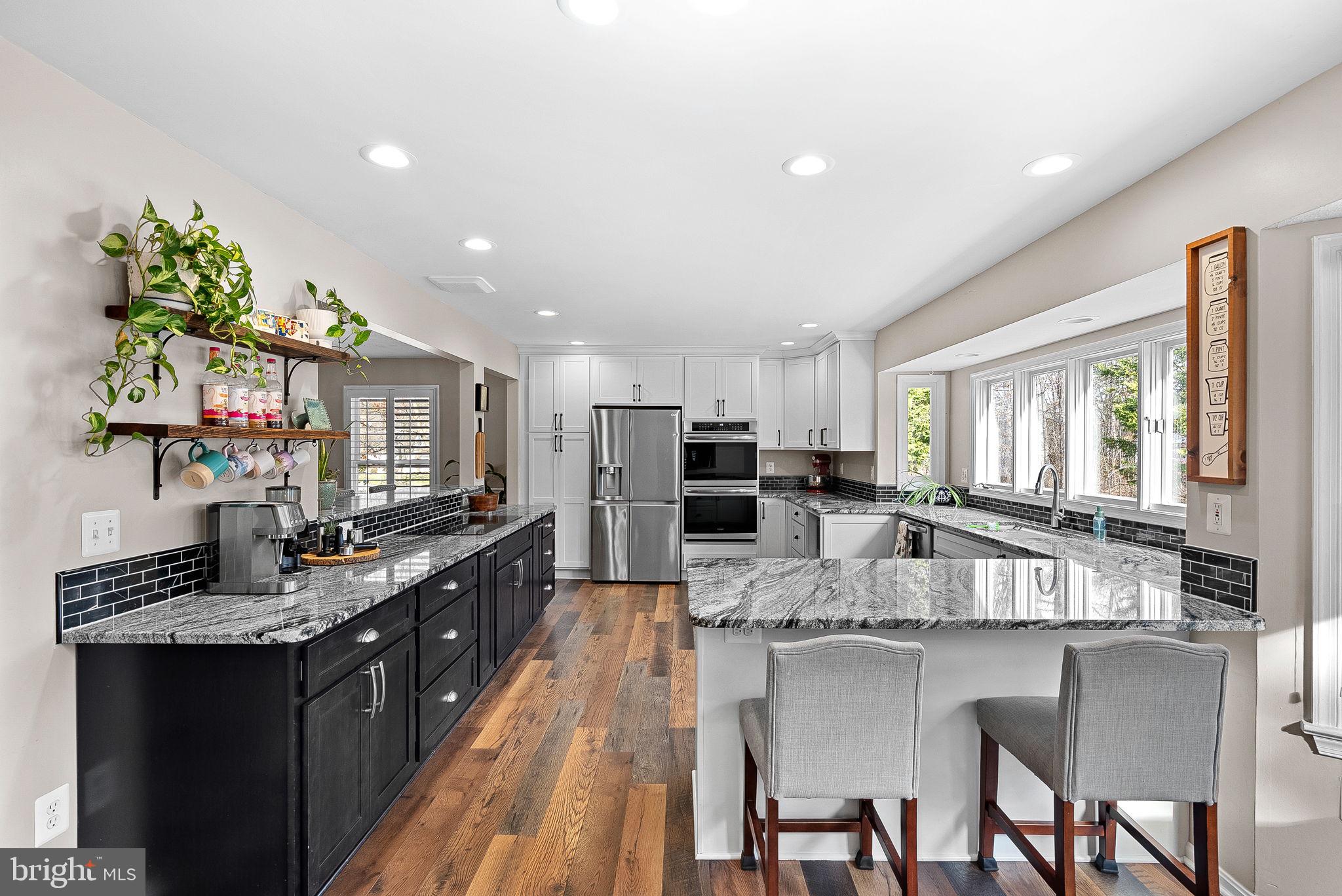 COUNTRYSIDE - Residential