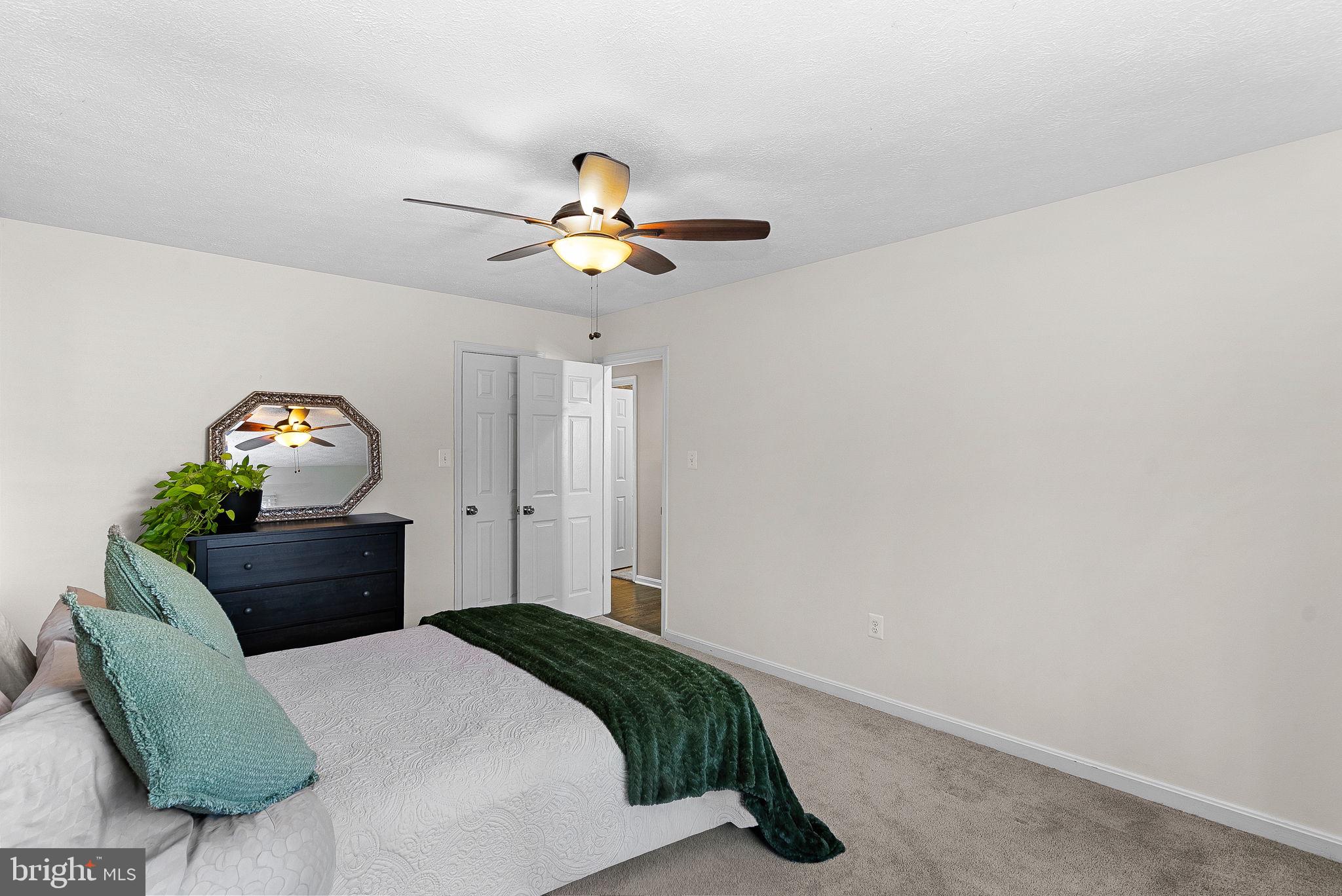 COUNTRYSIDE - Residential