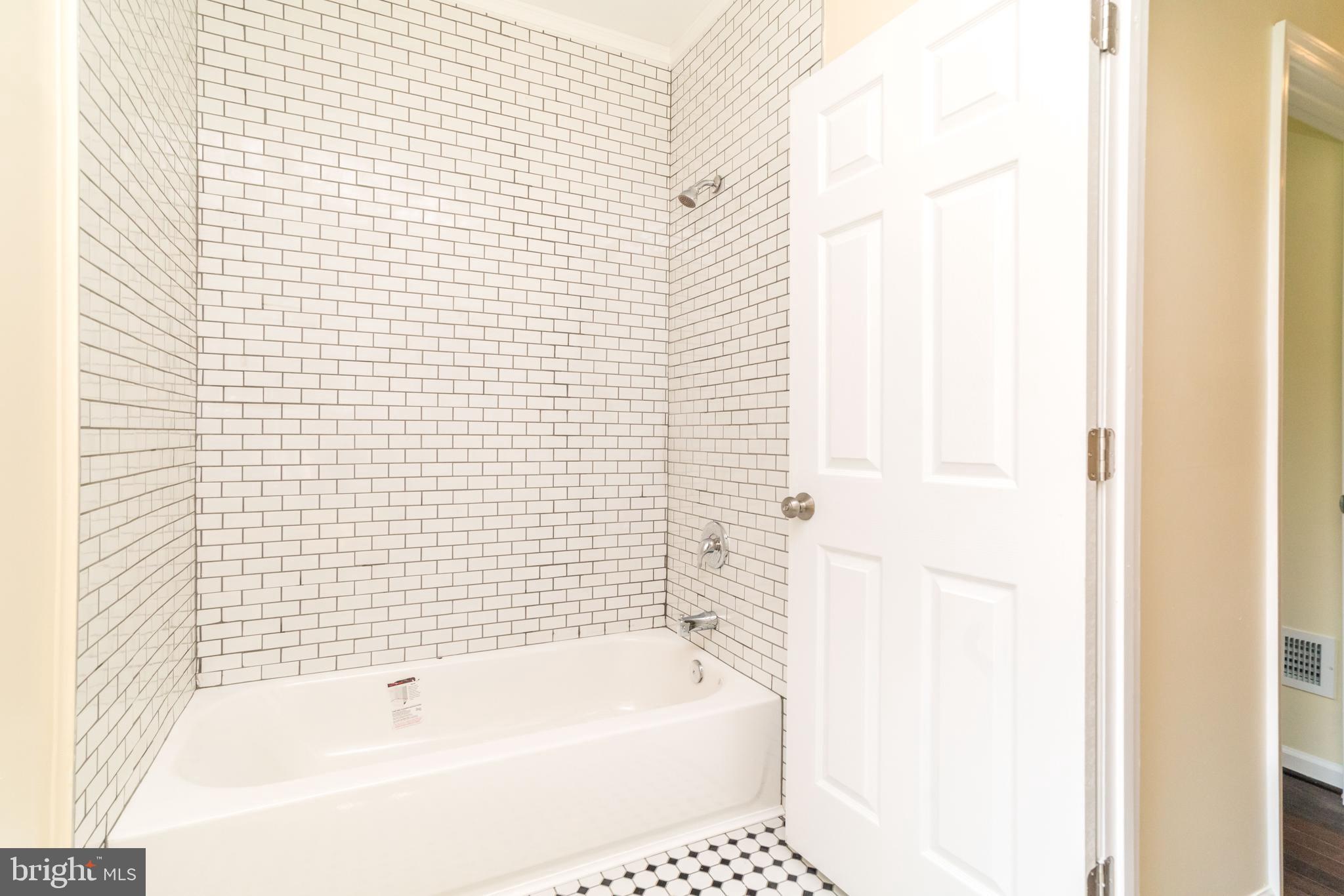 HAMILTON HEIGHTS - Residential