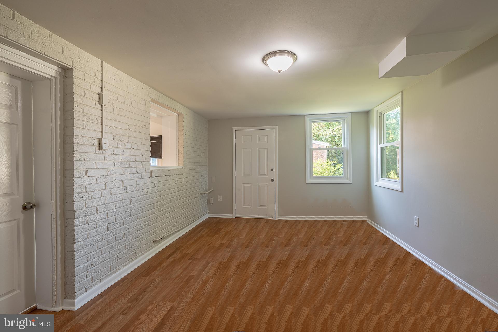 SUITLAND-SILVER HILL - Residential