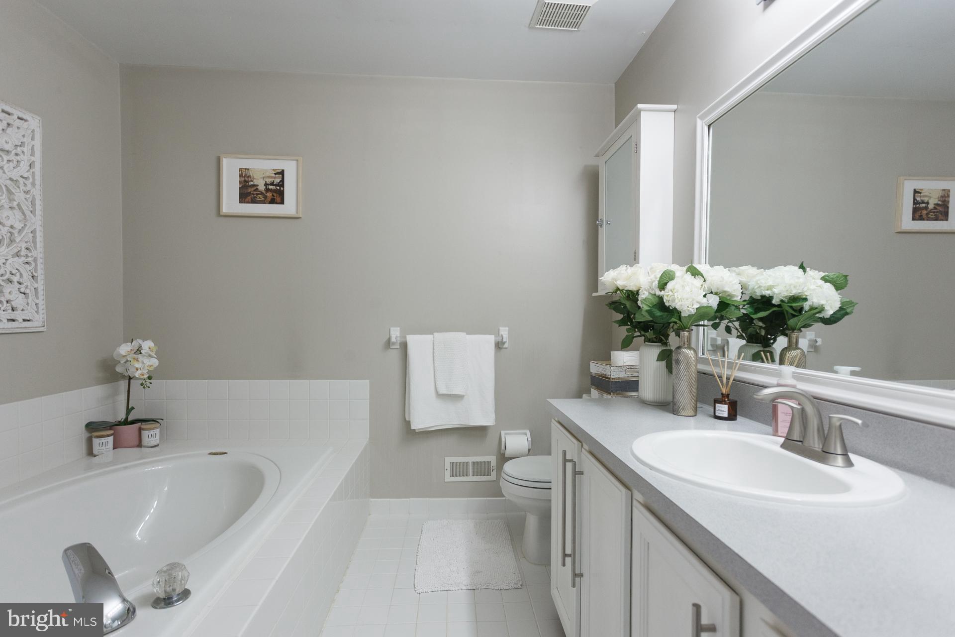 NEWTOWN GRANT - Residential Lease