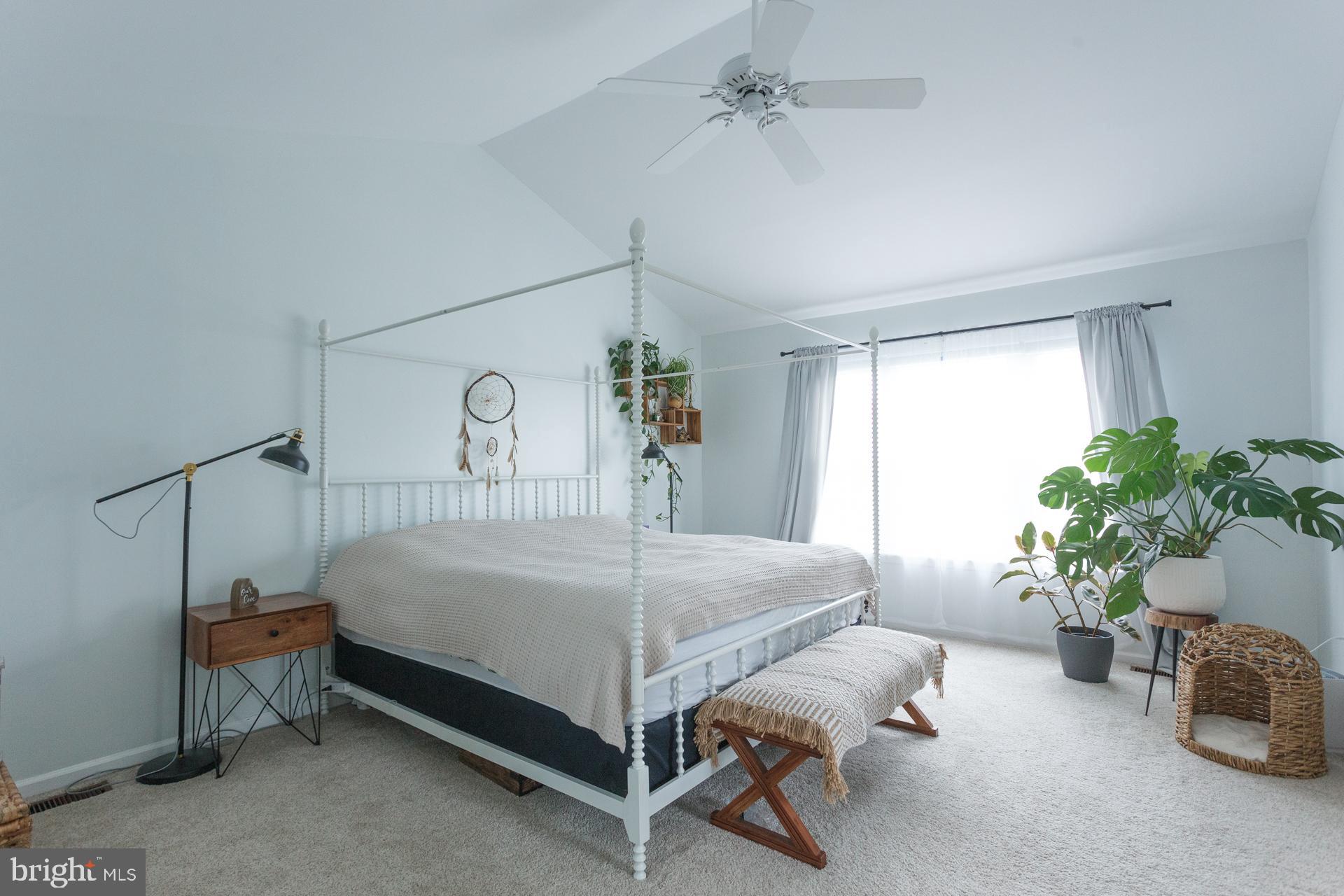 NEWTOWN GRANT - Residential Lease