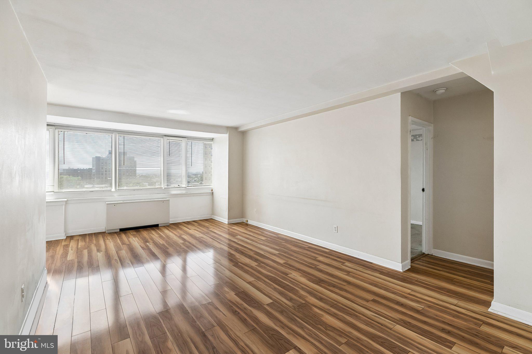 1806 RITTENHOUSE SQUARE 905