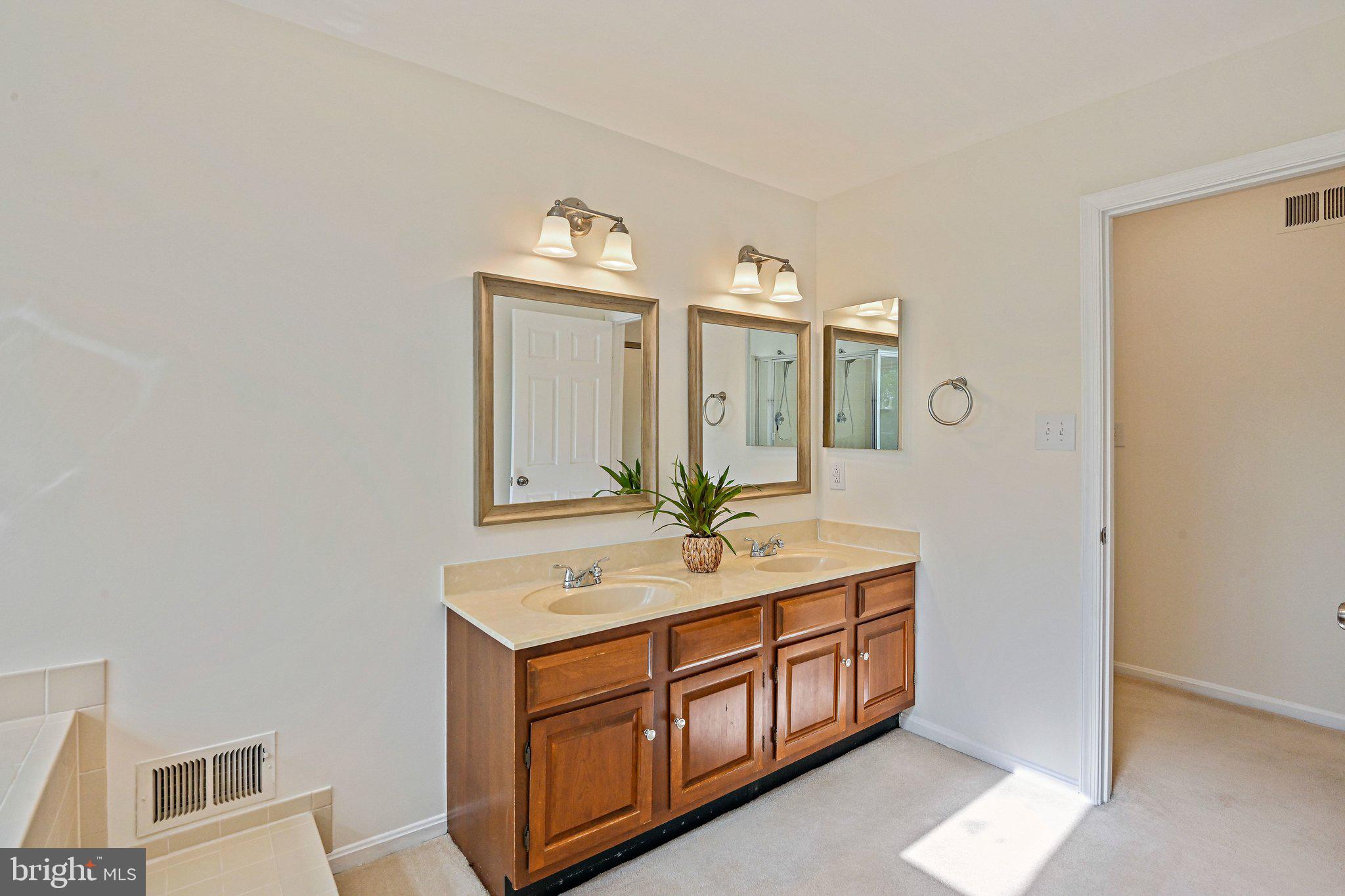 ARMFIELD FARMS - Residential