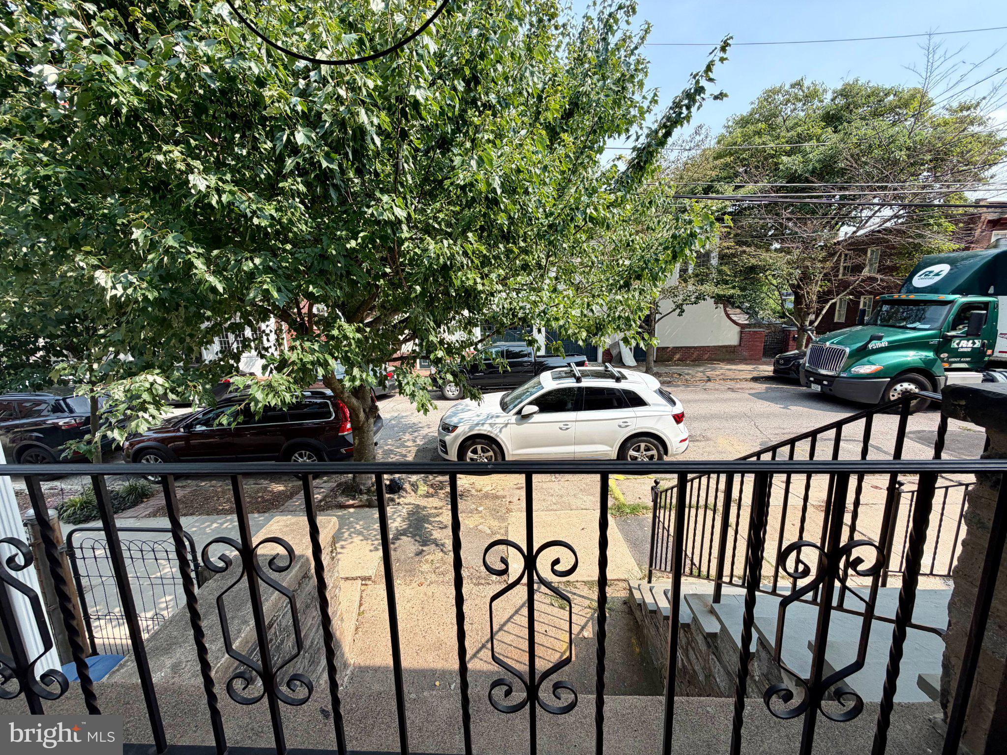 15 W ABINGTON AVENUE