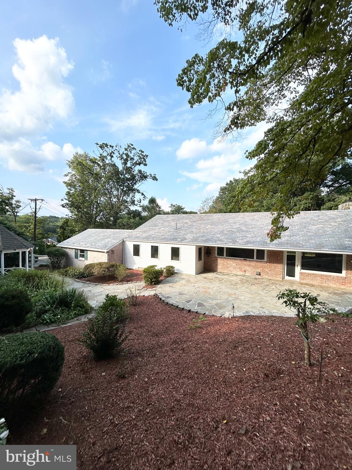 1100 WYOMISSING BOULEVARD