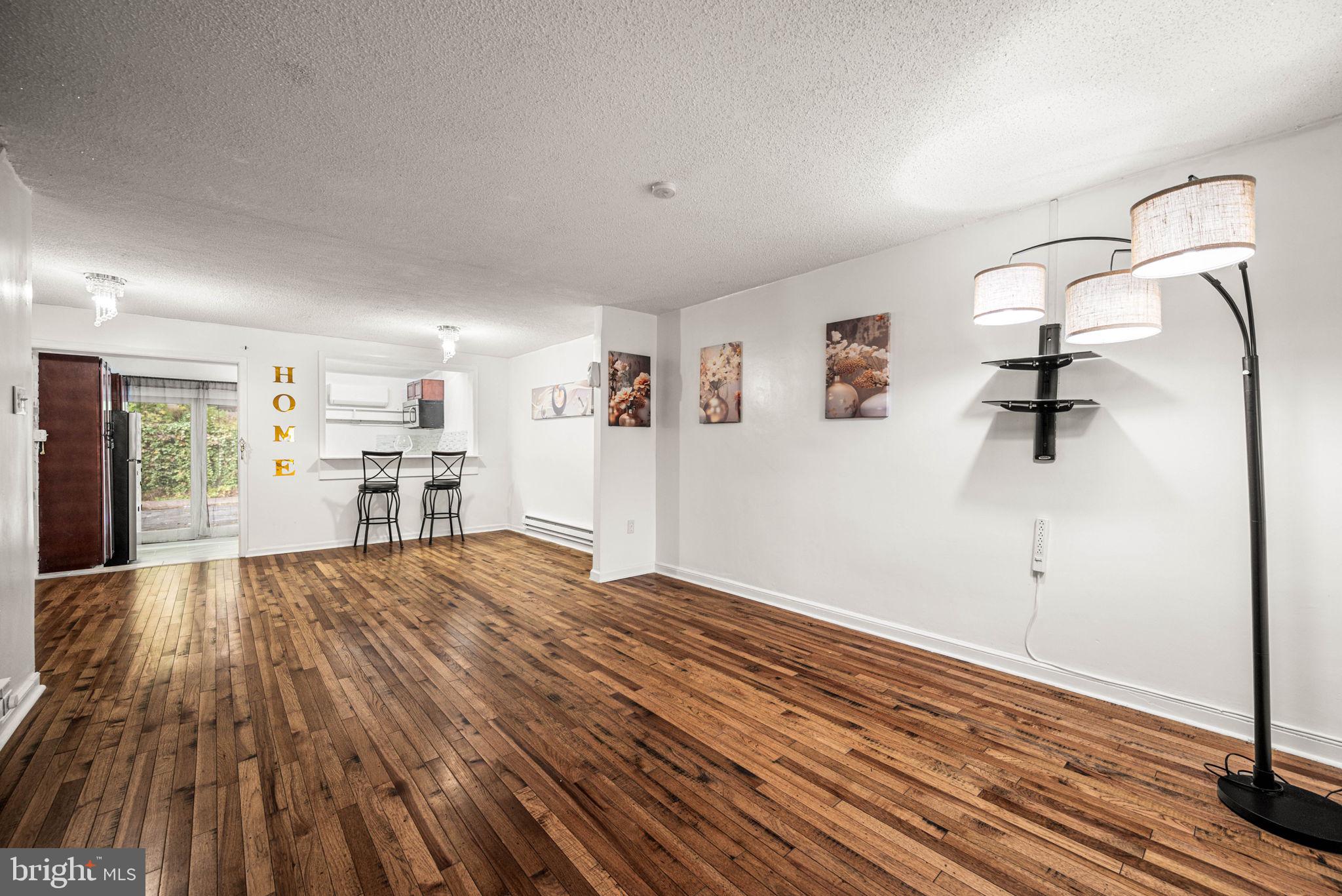 6617 CHURCH LANE