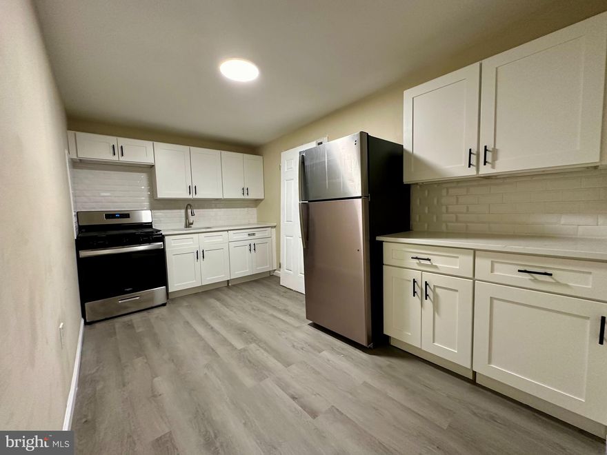 PHA Welcomed!

Welcome to 1920 Brunner St, a charming 2-bedroom, 1-bathroom home available in North Philadelphia. This spacious property features a bright and inviting living area, perfect for relaxation or entertaining. The kitchen offers plenty of counter and cabinet space, ideal for meal preparation. Both bedrooms are roomy, with ample closet storage. The home also includes a nice outdoor space, perfect for enjoying some fresh air. With its convenient location close to public transportation, shopping, and dining options, this home is an excellent rental opportunity.