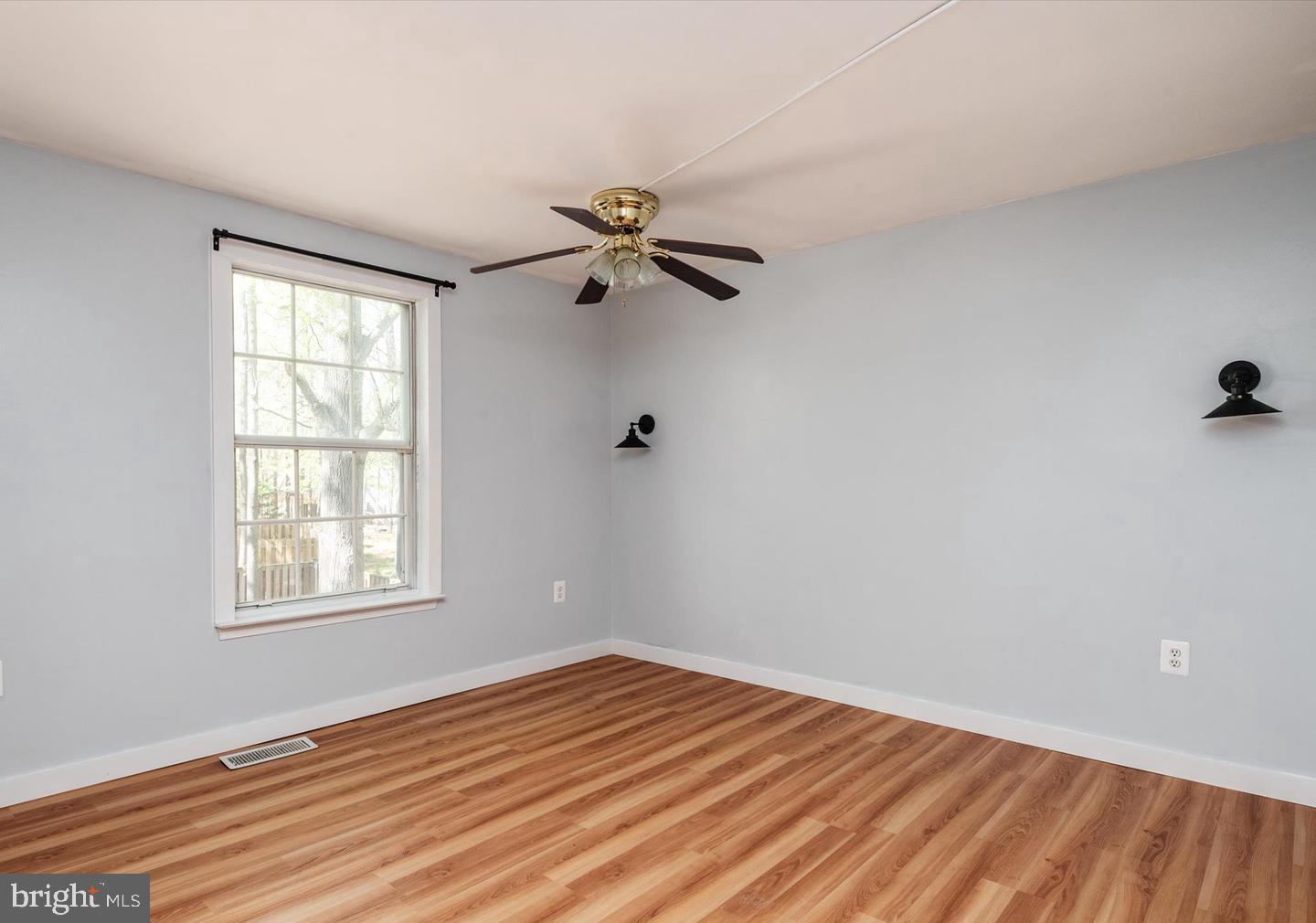 ST CHARLES SUB - WAKEFIELD - Residential Lease