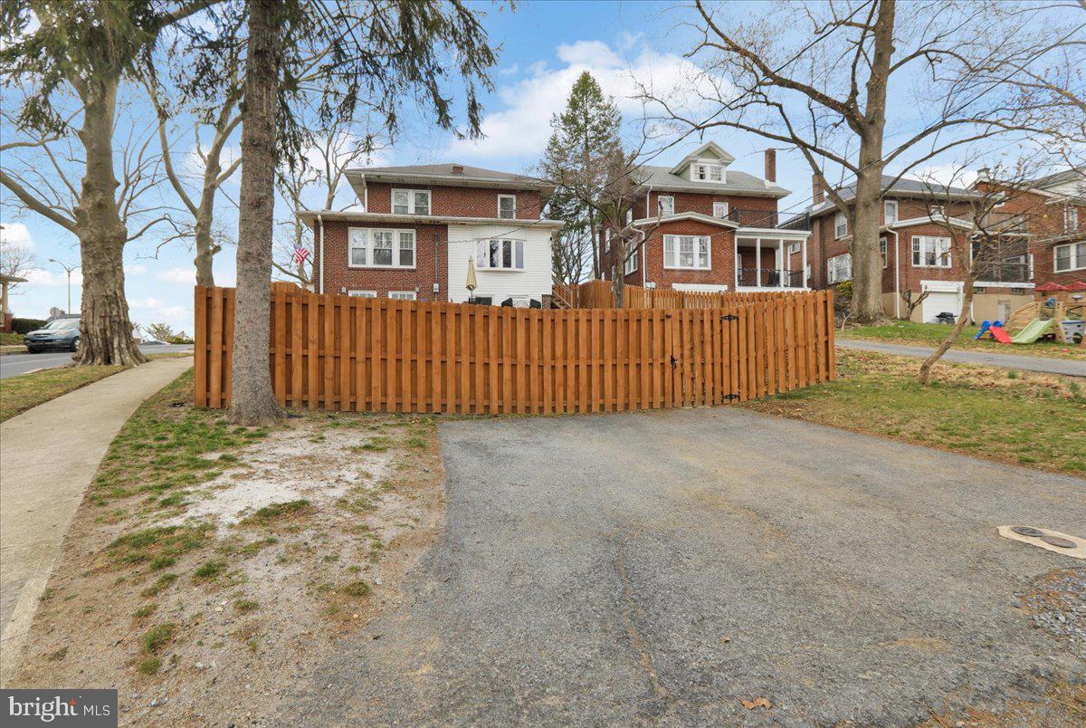 WILSHIRE - Residential