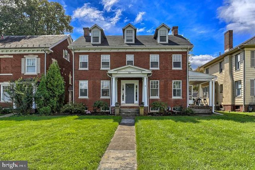 Photo of 1512 E Market Street, YORK, PA 17403 (MLS # PAYK2092674)