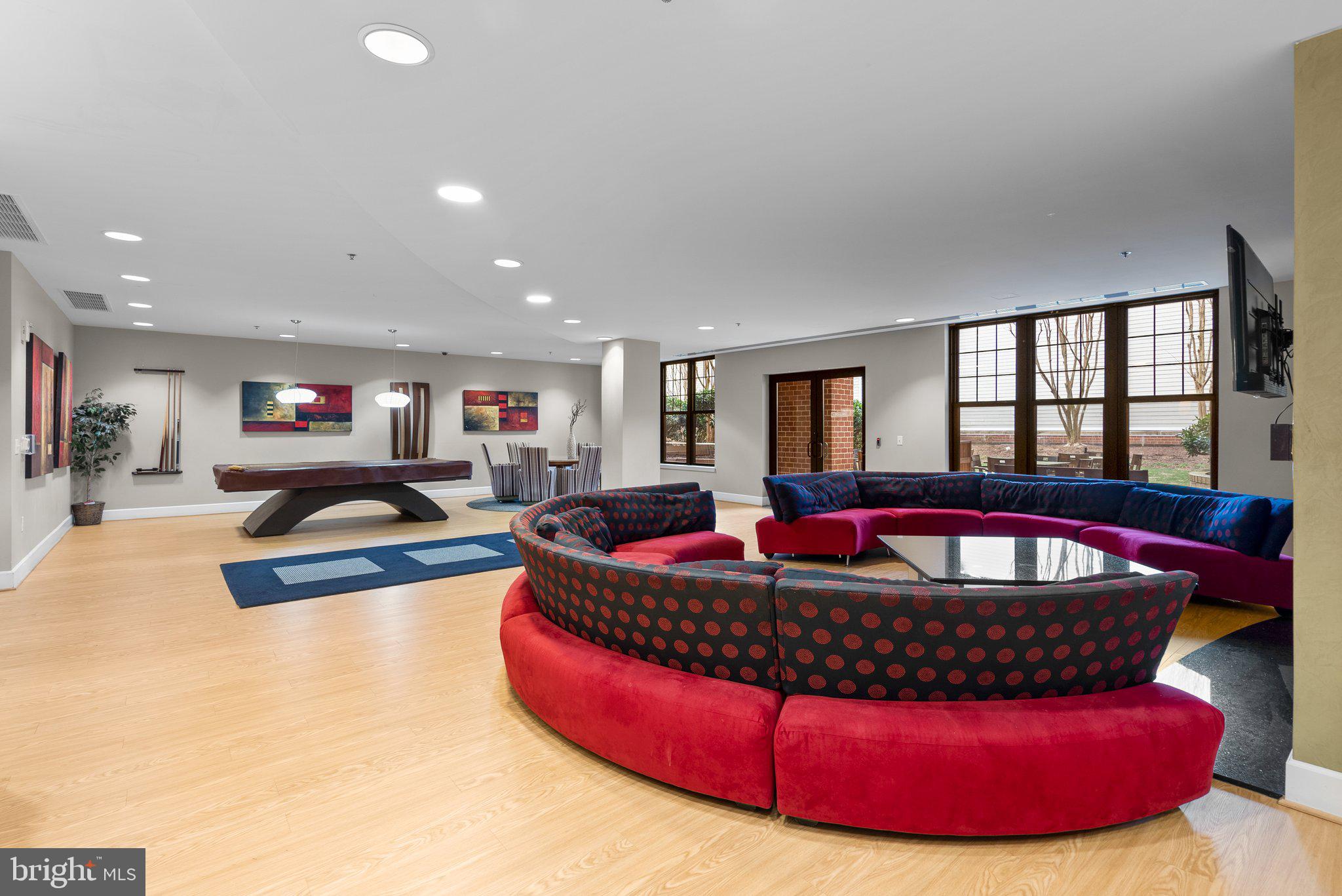 SPECTRUM CONDO - Residential