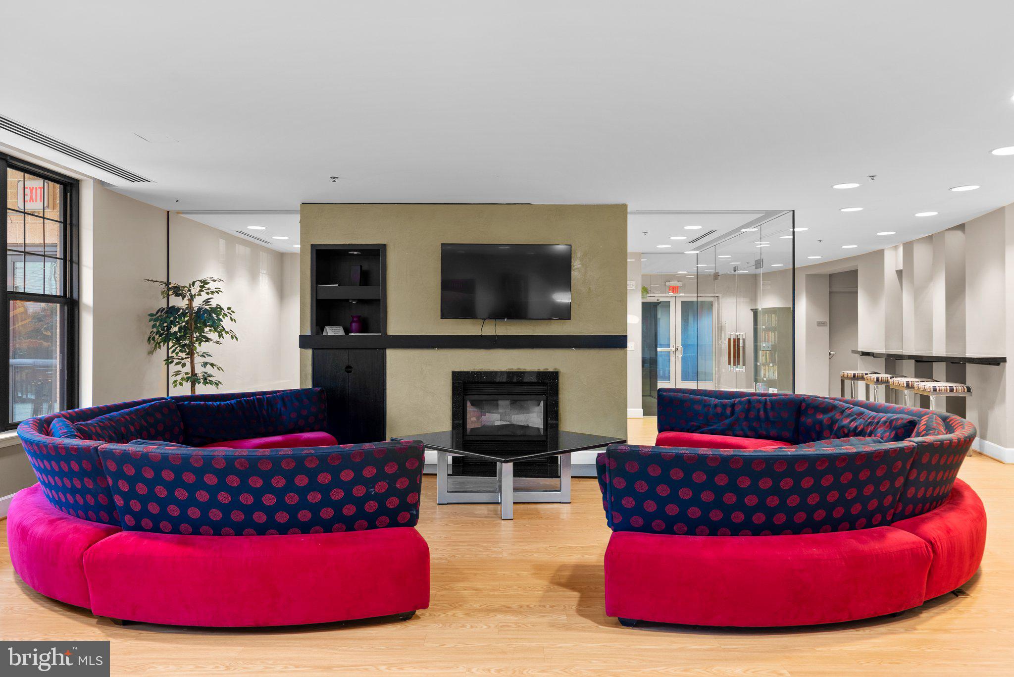 SPECTRUM CONDO - Residential