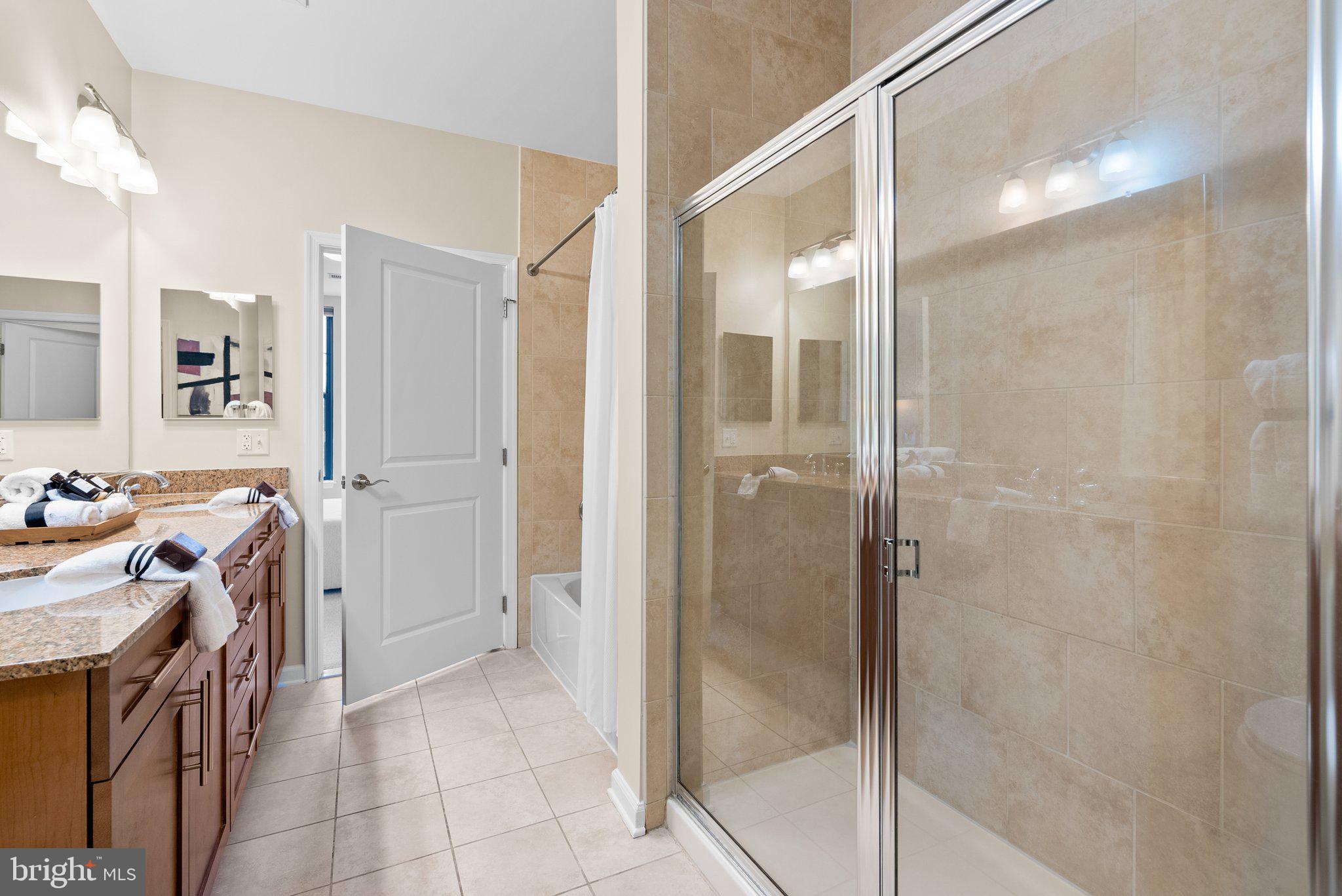 SPECTRUM CONDO - Residential