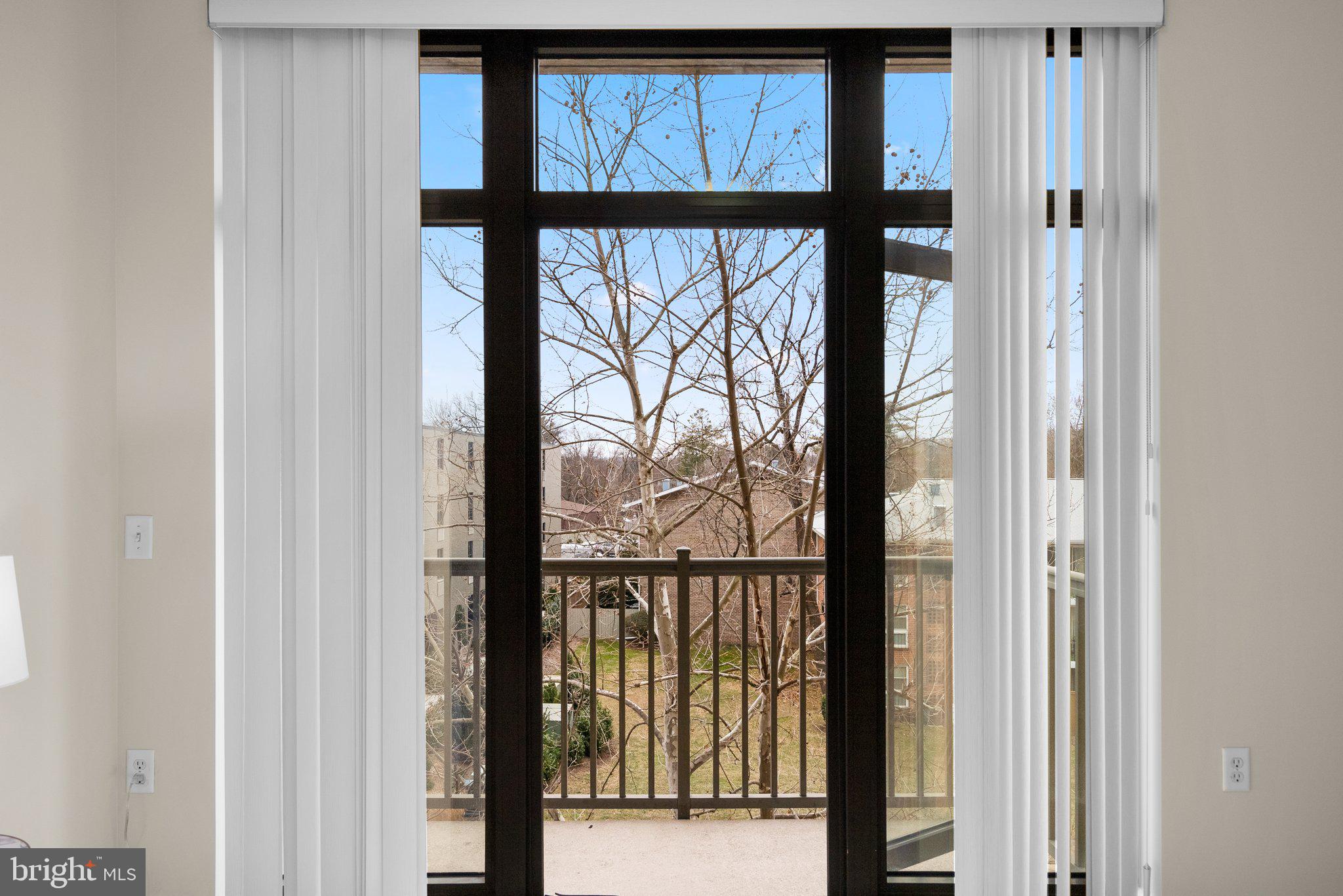 SPECTRUM CONDO - Residential