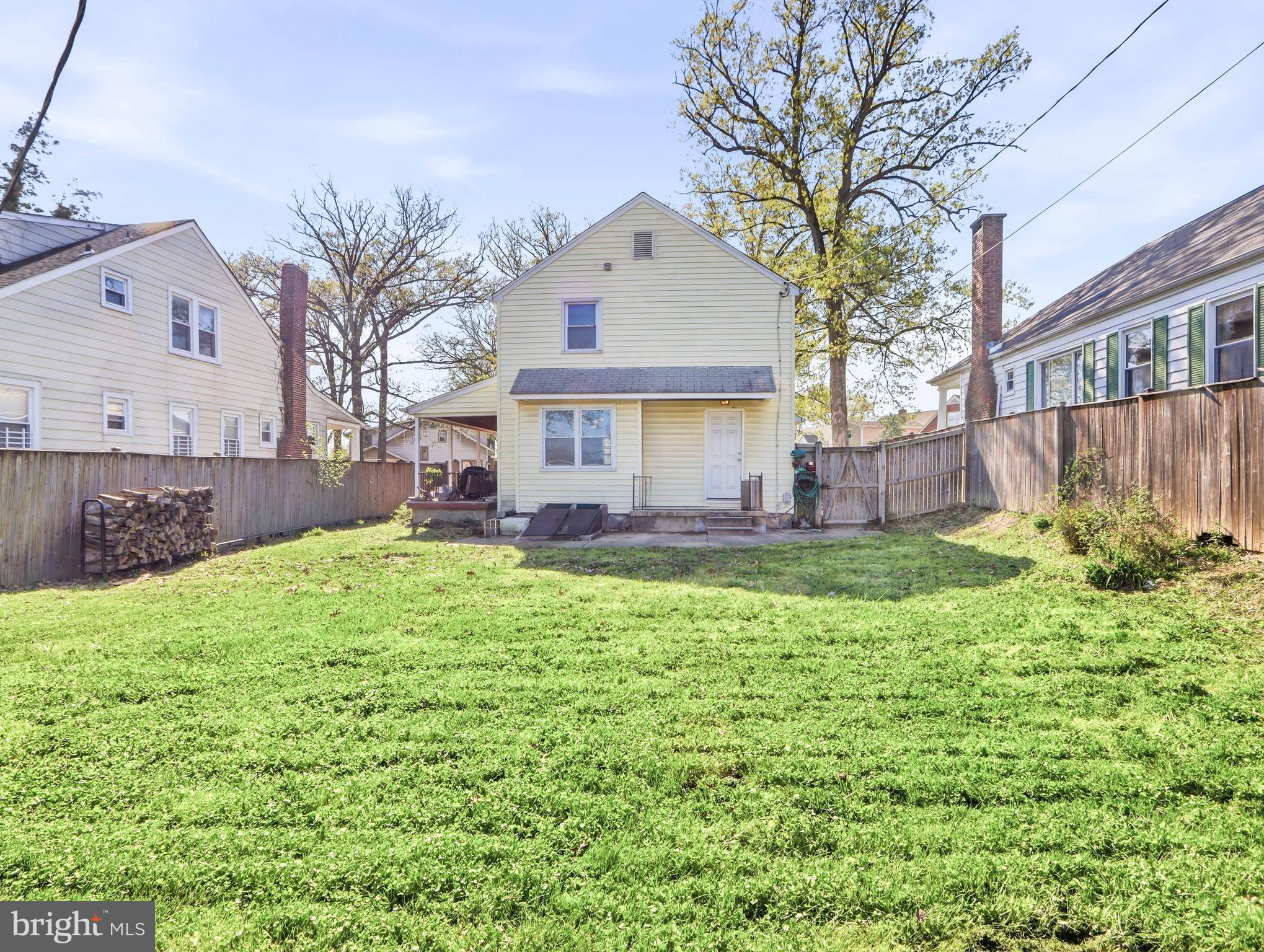 WINDSOR HILLS - Residential