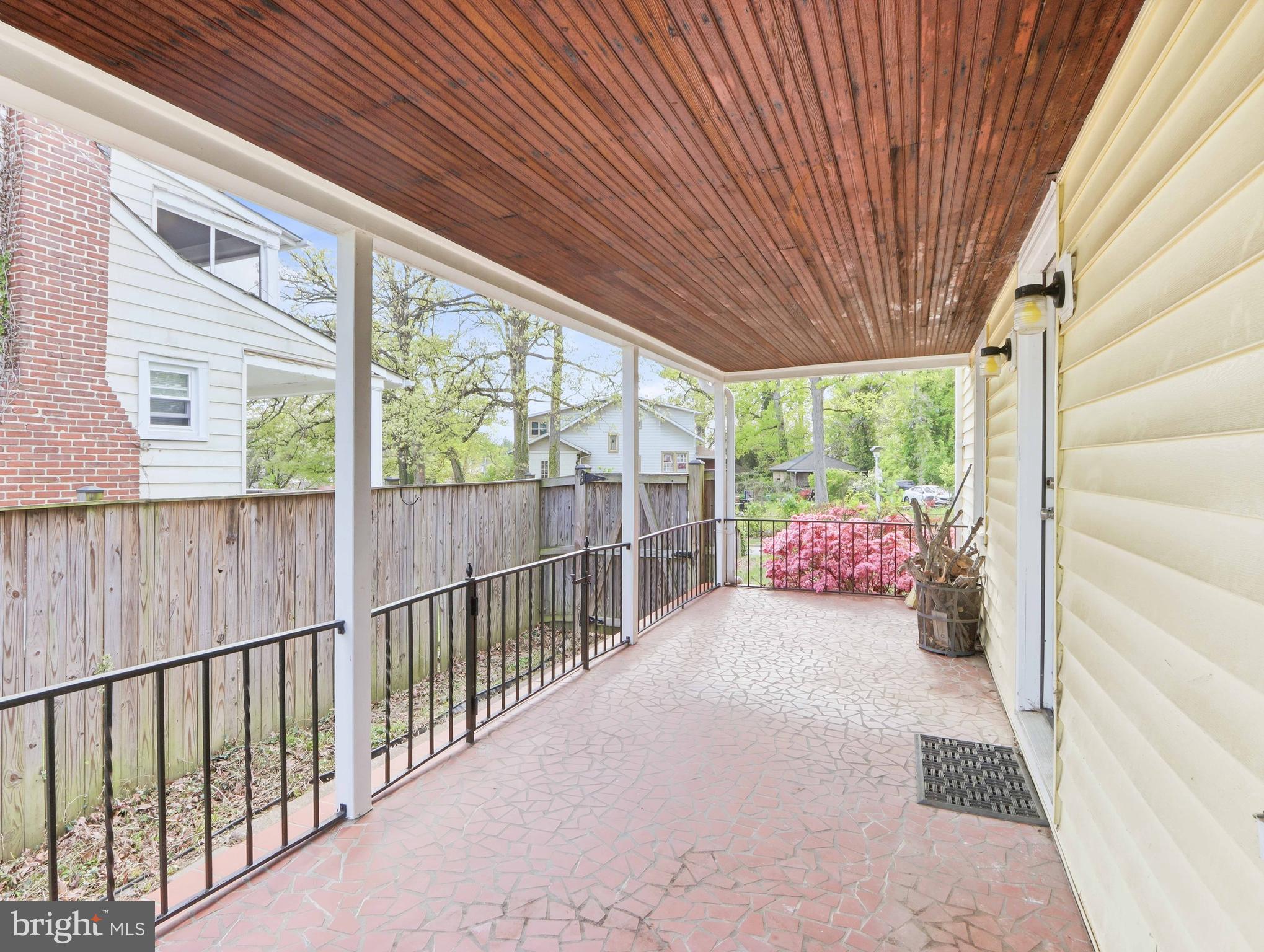 WINDSOR HILLS - Residential