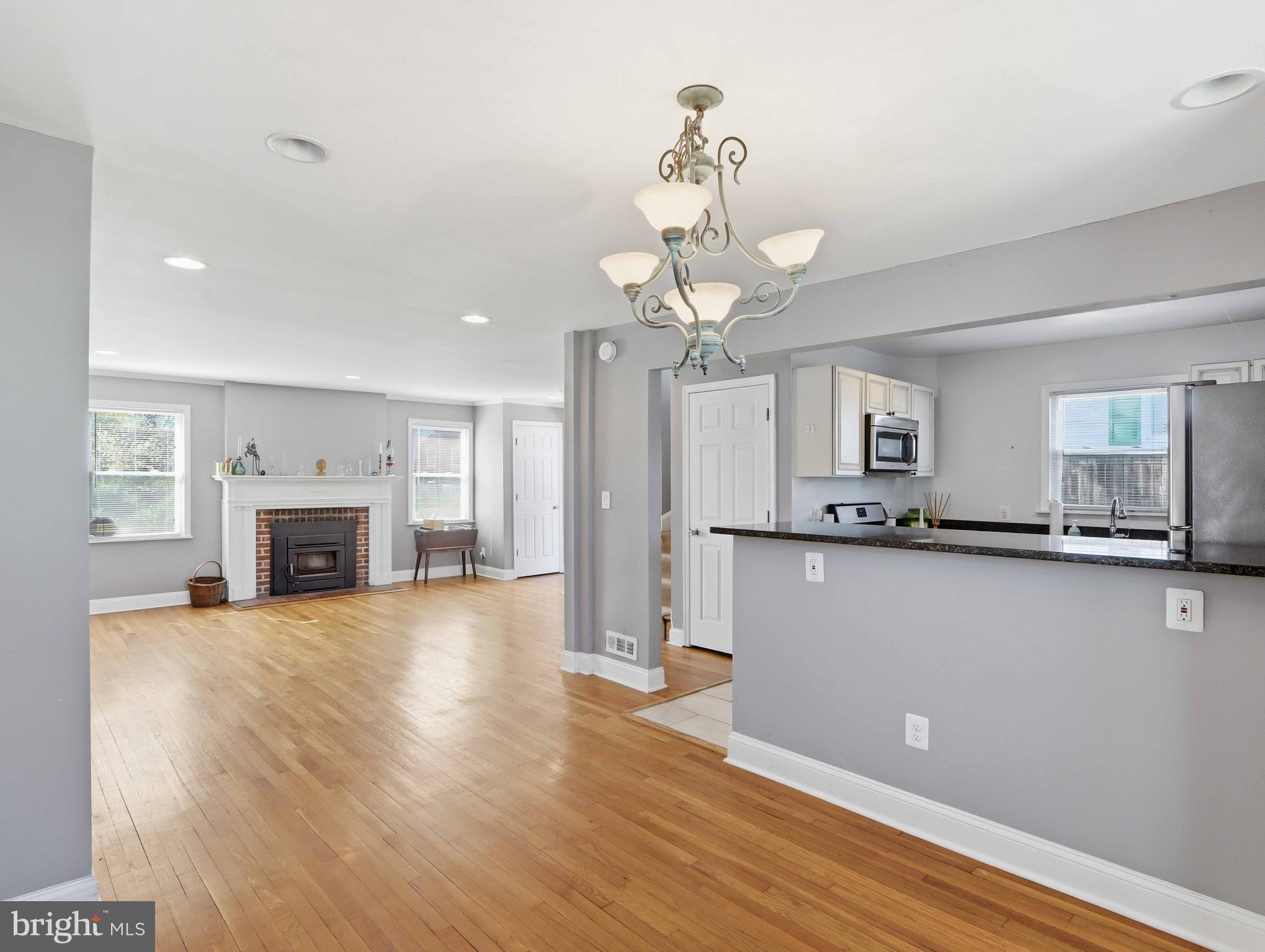 WINDSOR HILLS - Residential