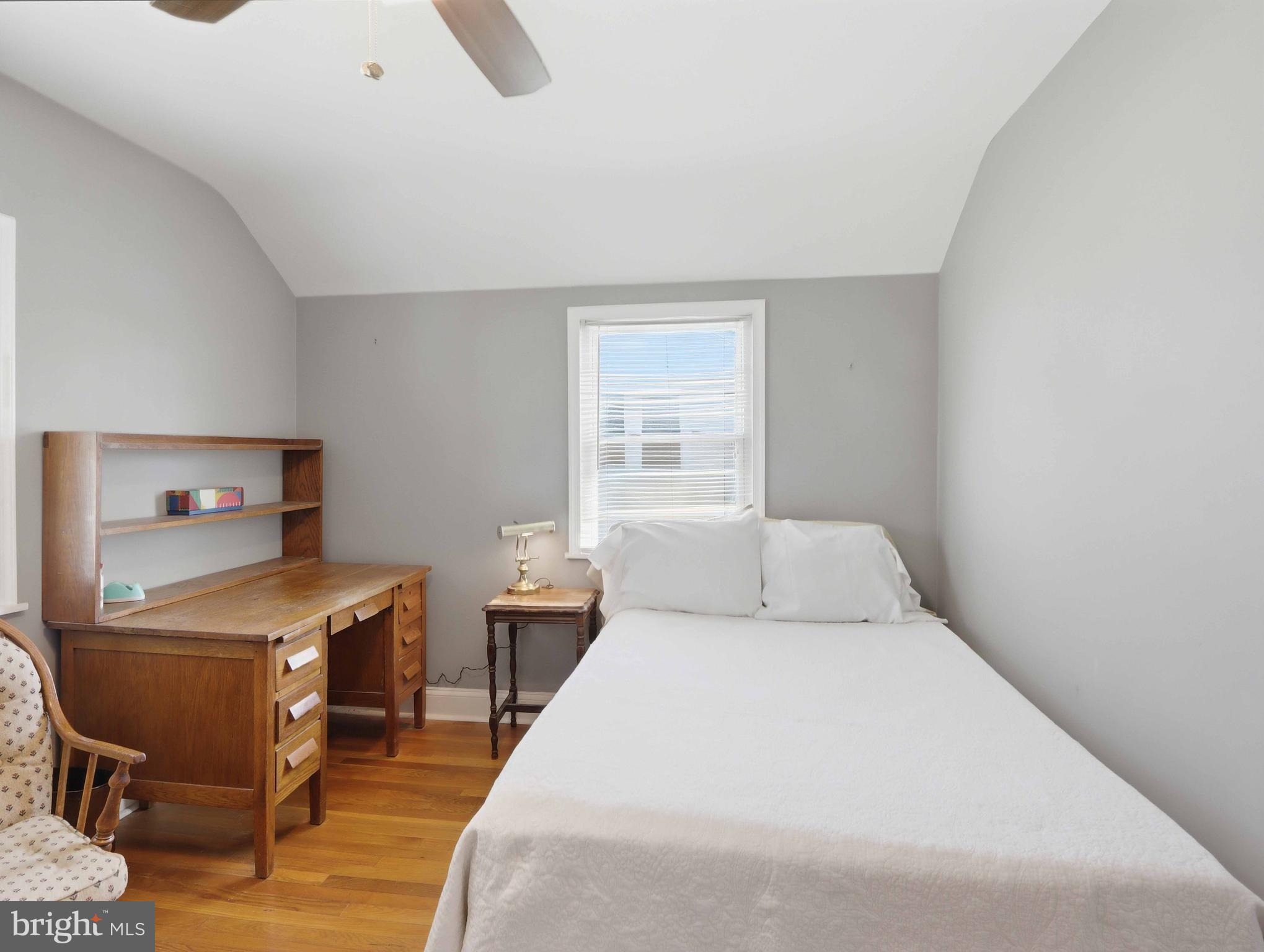 WINDSOR HILLS - Residential