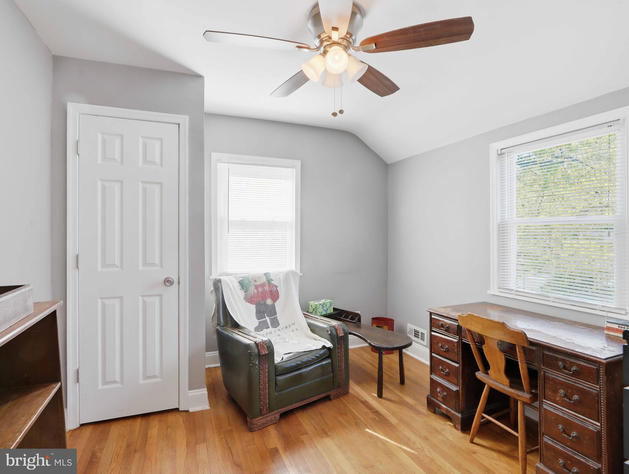 WINDSOR HILLS - Residential