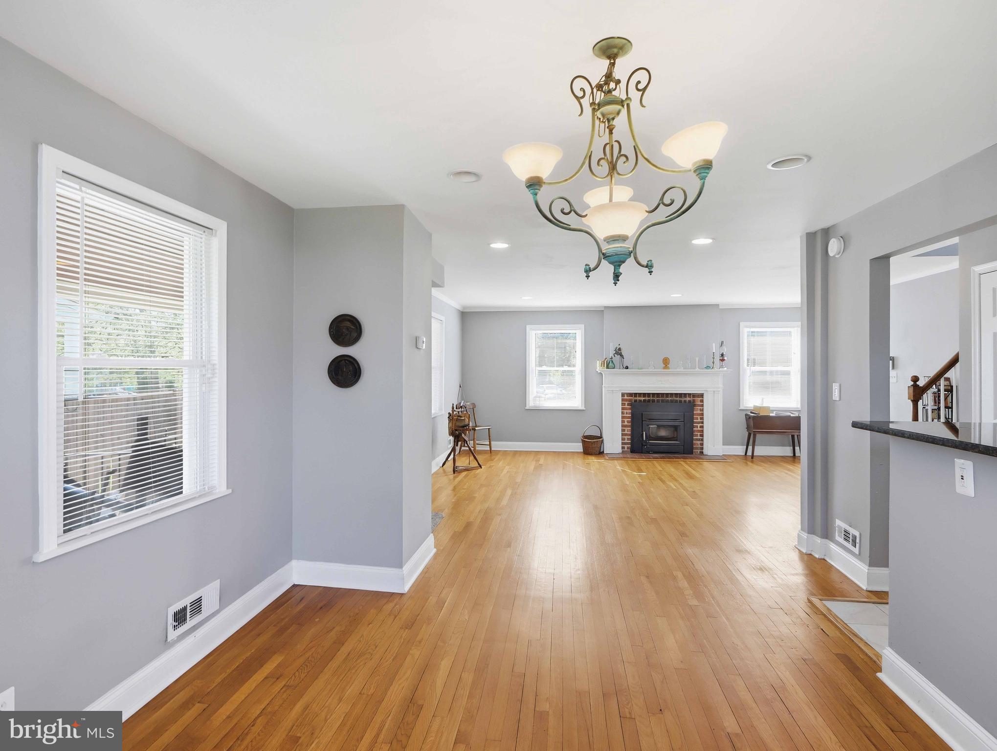 WINDSOR HILLS - Residential