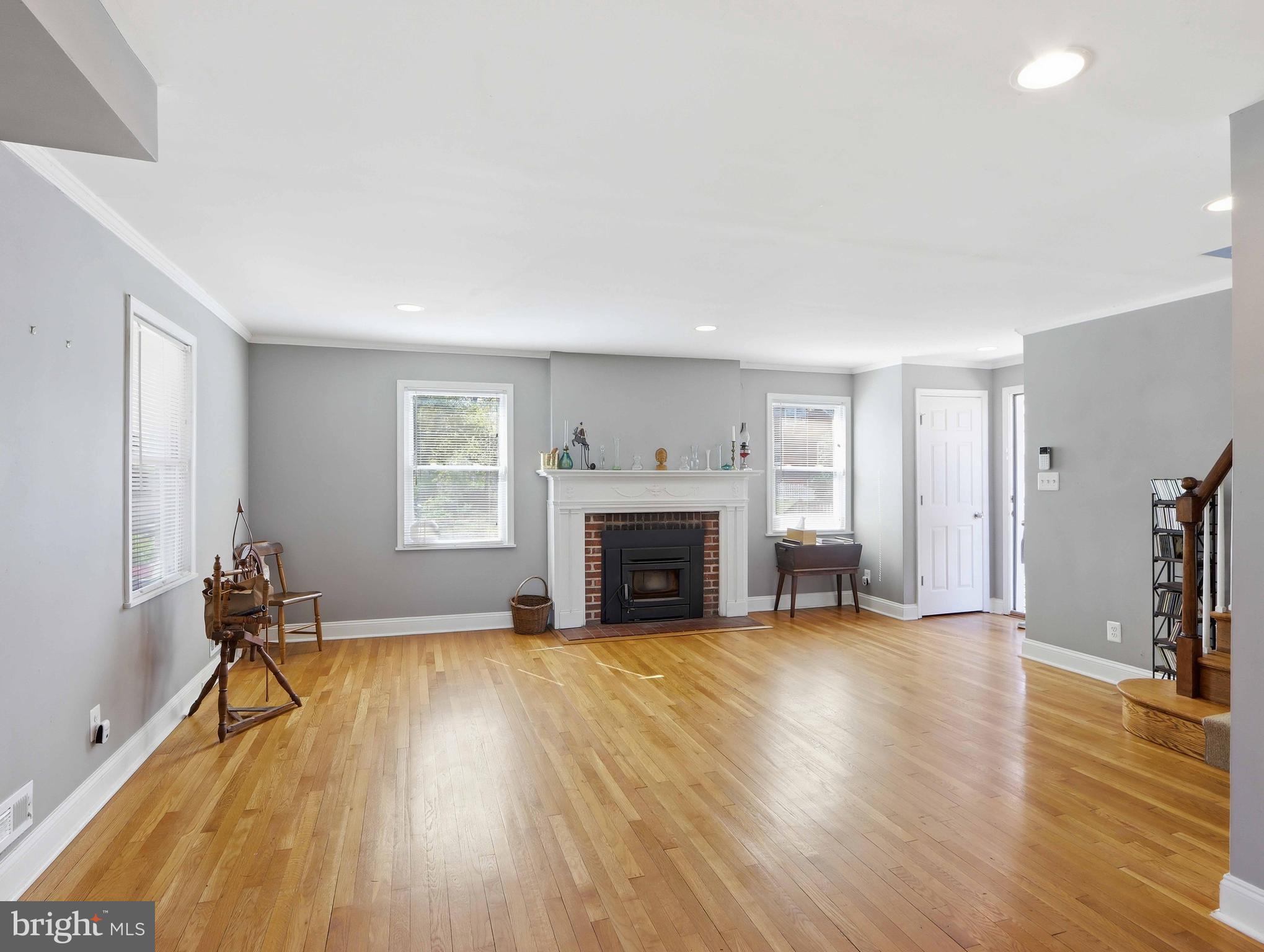 WINDSOR HILLS - Residential