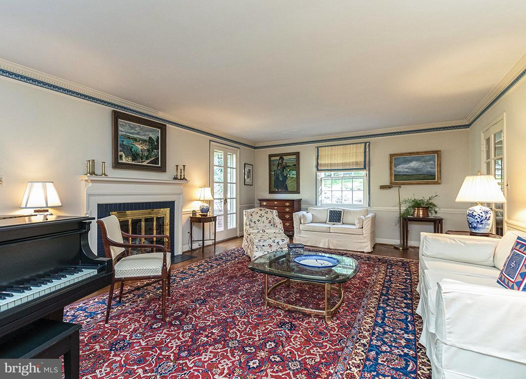 RUXTON - Residential